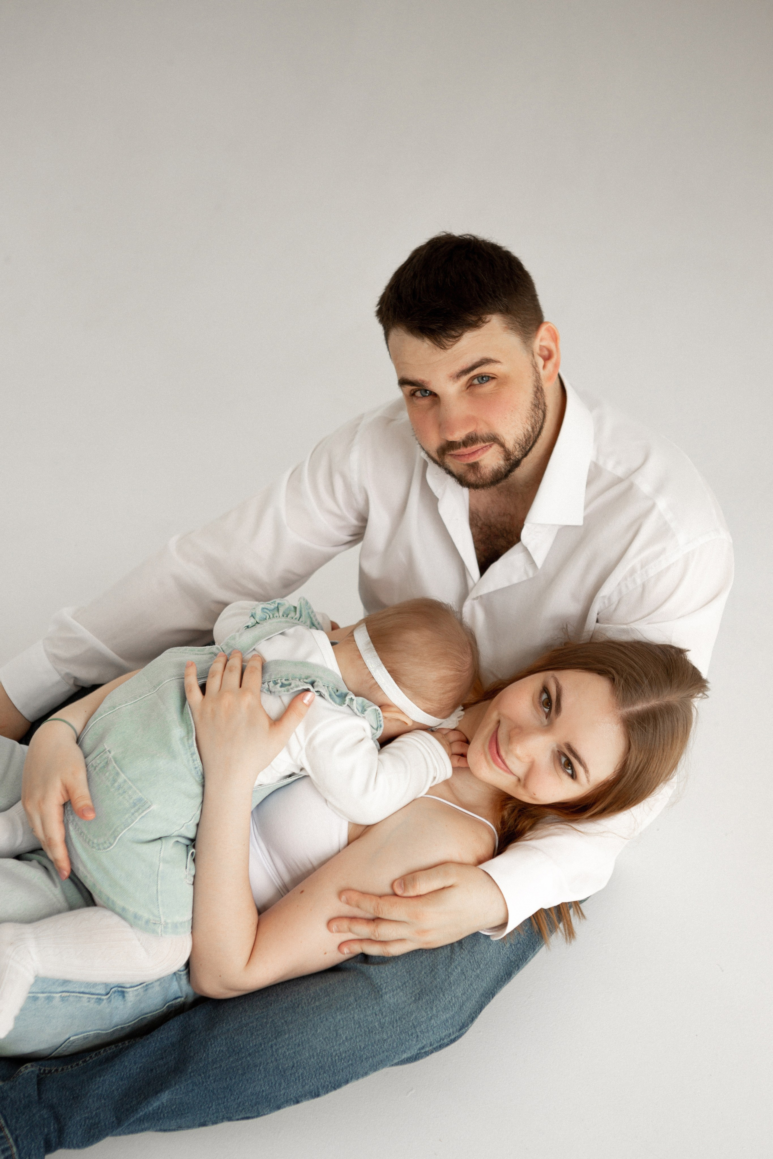 Семейная фотосессия в стиле минимализм