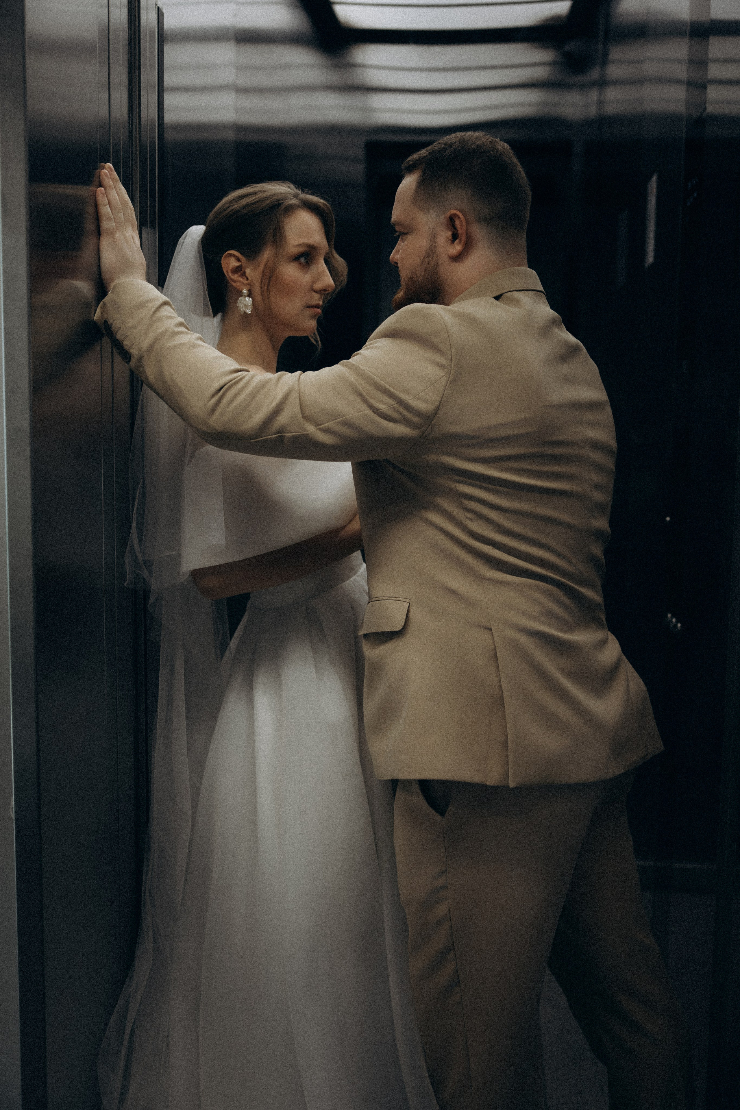 Утро невесты и свадебная фотосессия на теплоходе по Москве-реке