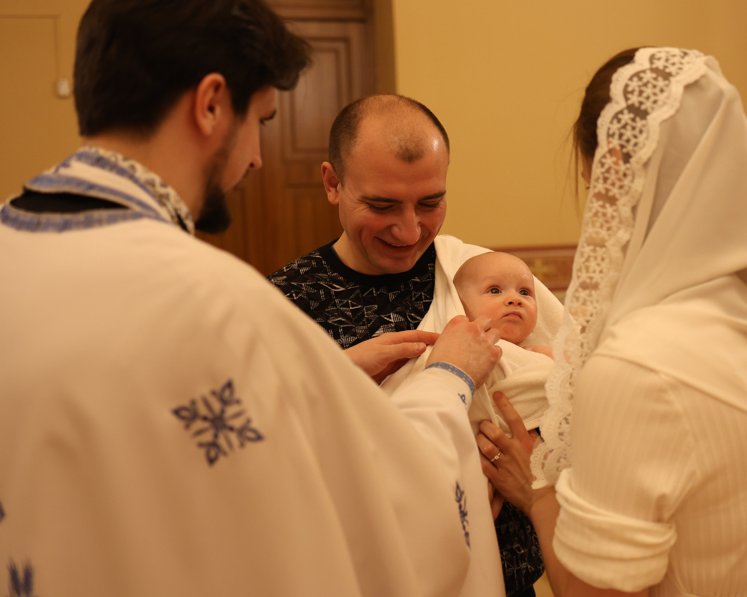 Таинство крещения. Фотограф на крещение Москва