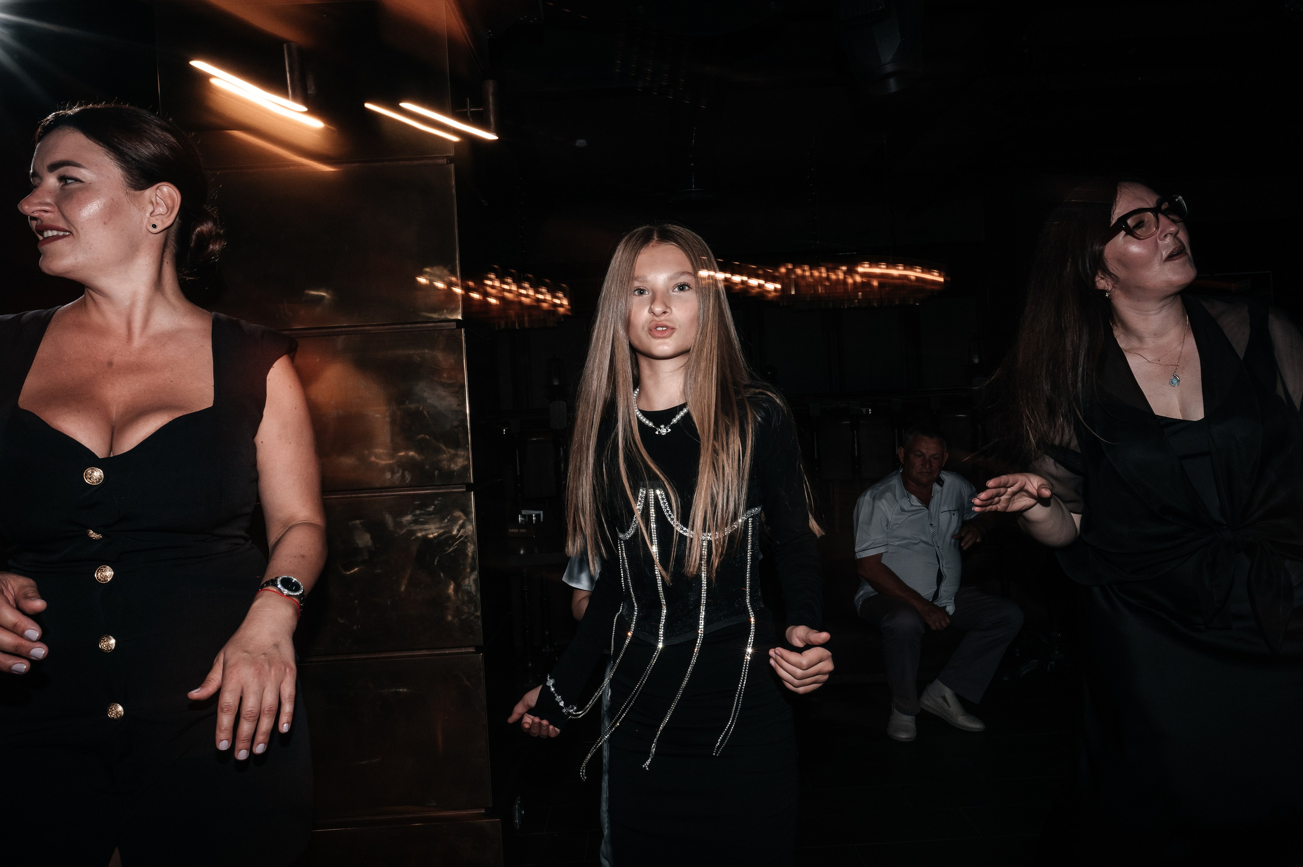 Даниил и Валерия. Черная утка. Полный день. Фотограф Екатерина Бочарникова