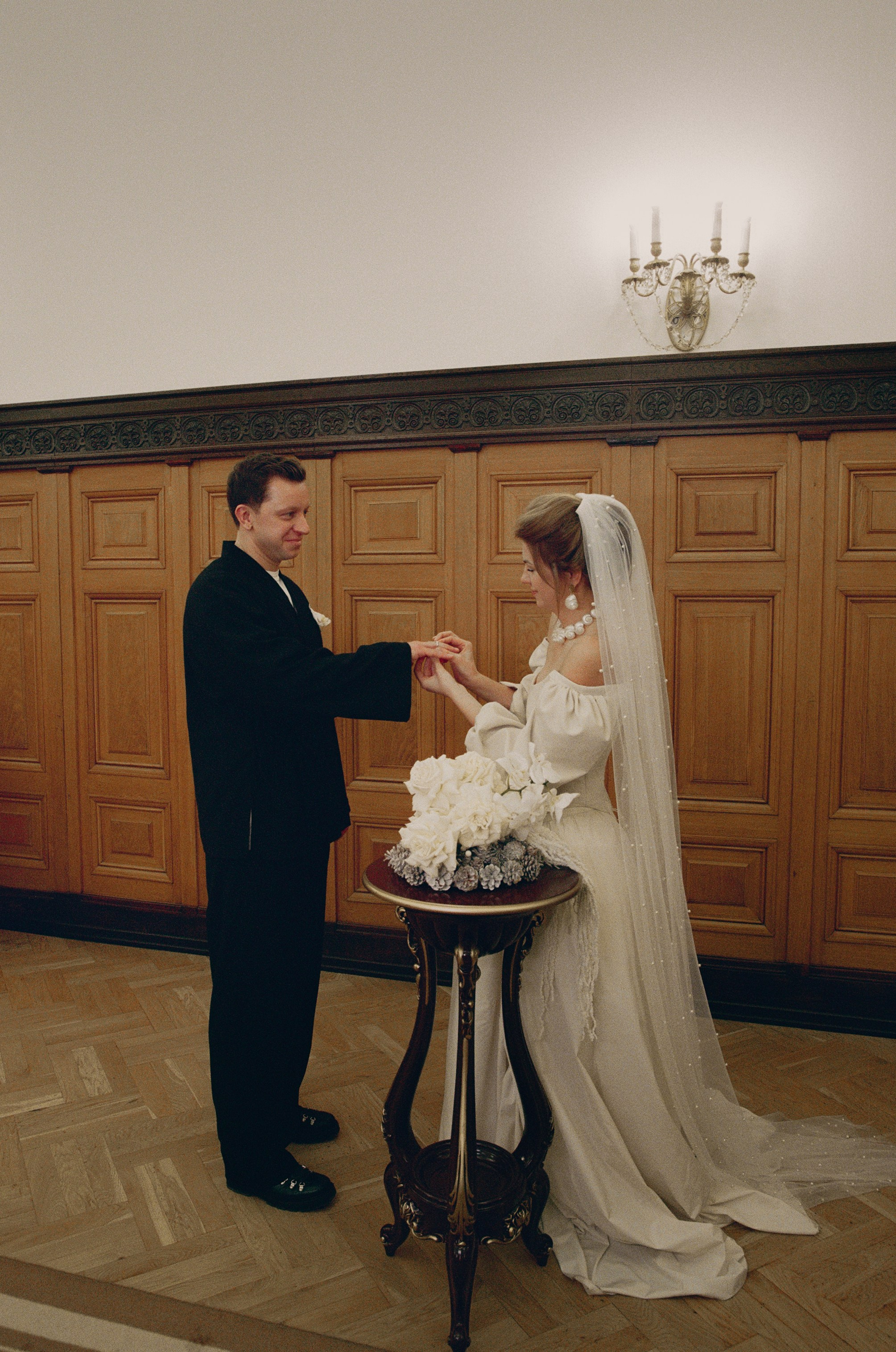 Алексей и Полина (пленка). Портретный фотограф в городе Москва — Деляна Мур