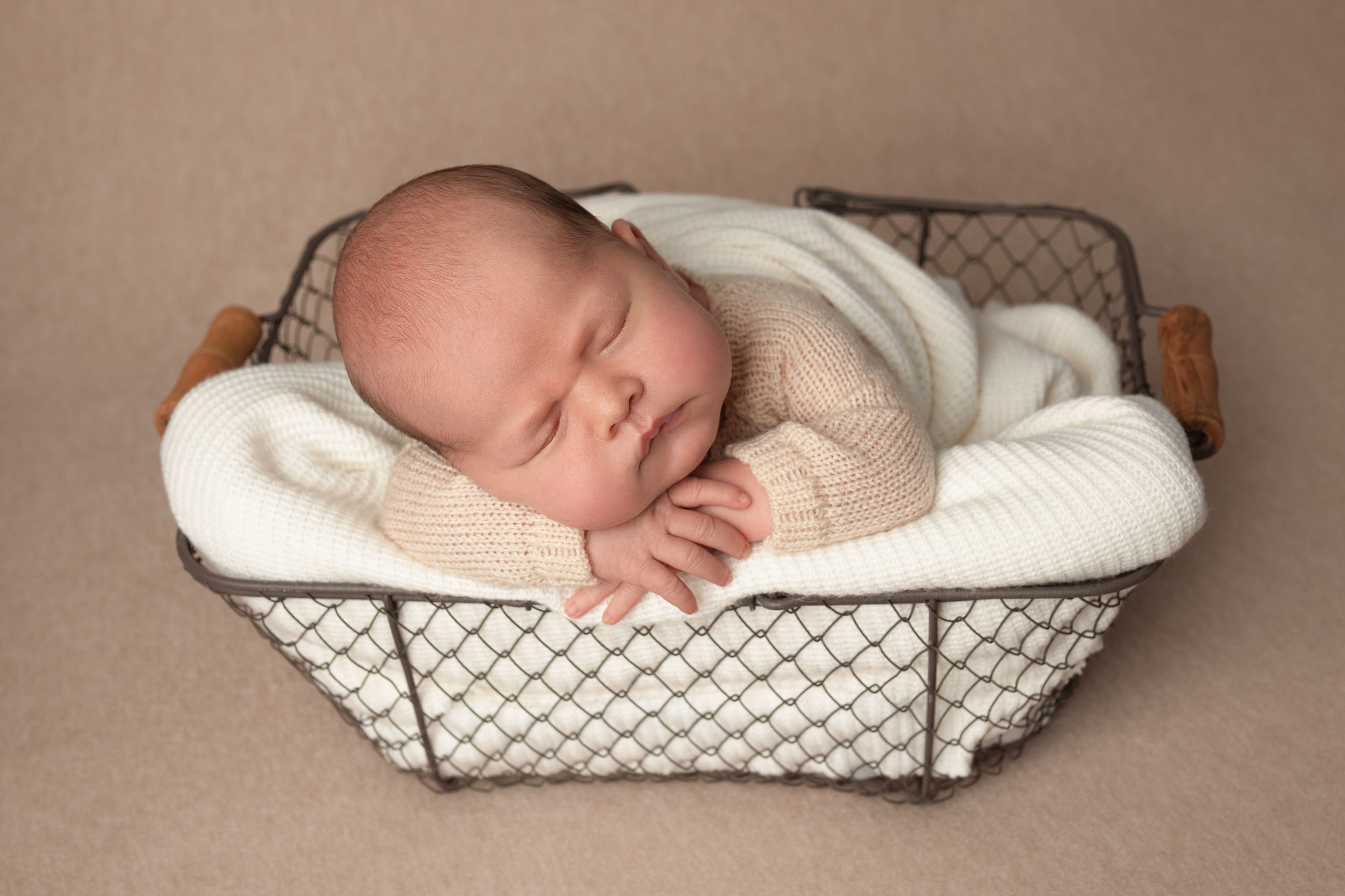 Фотосессия новорожденного ребёнка в Перми 