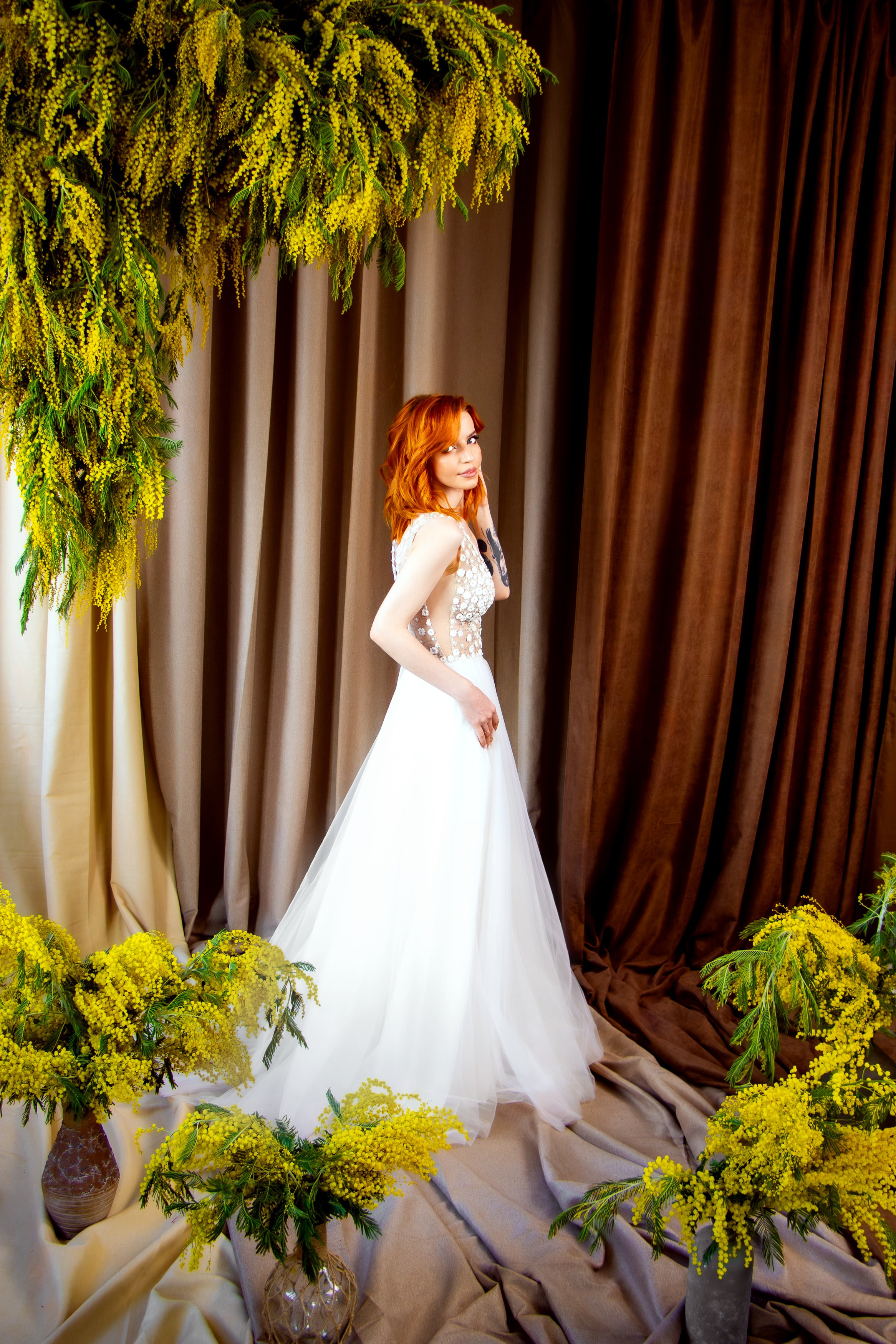 Анна в мимозе. Фотограф Татьяна Матрос