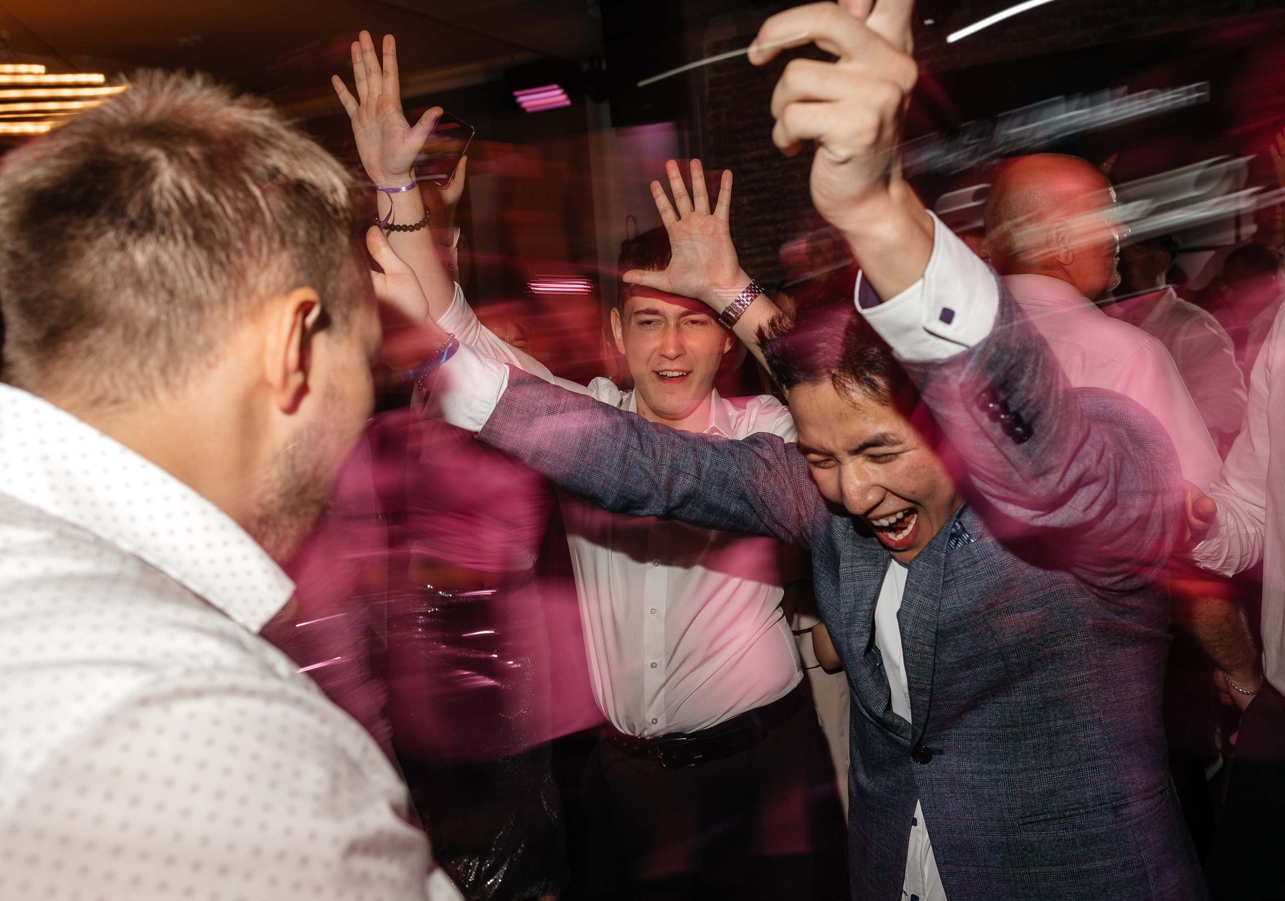 Артём & София | 14.06.25. Свадебный и семейный фотограф в Омске Евгения Хакимова