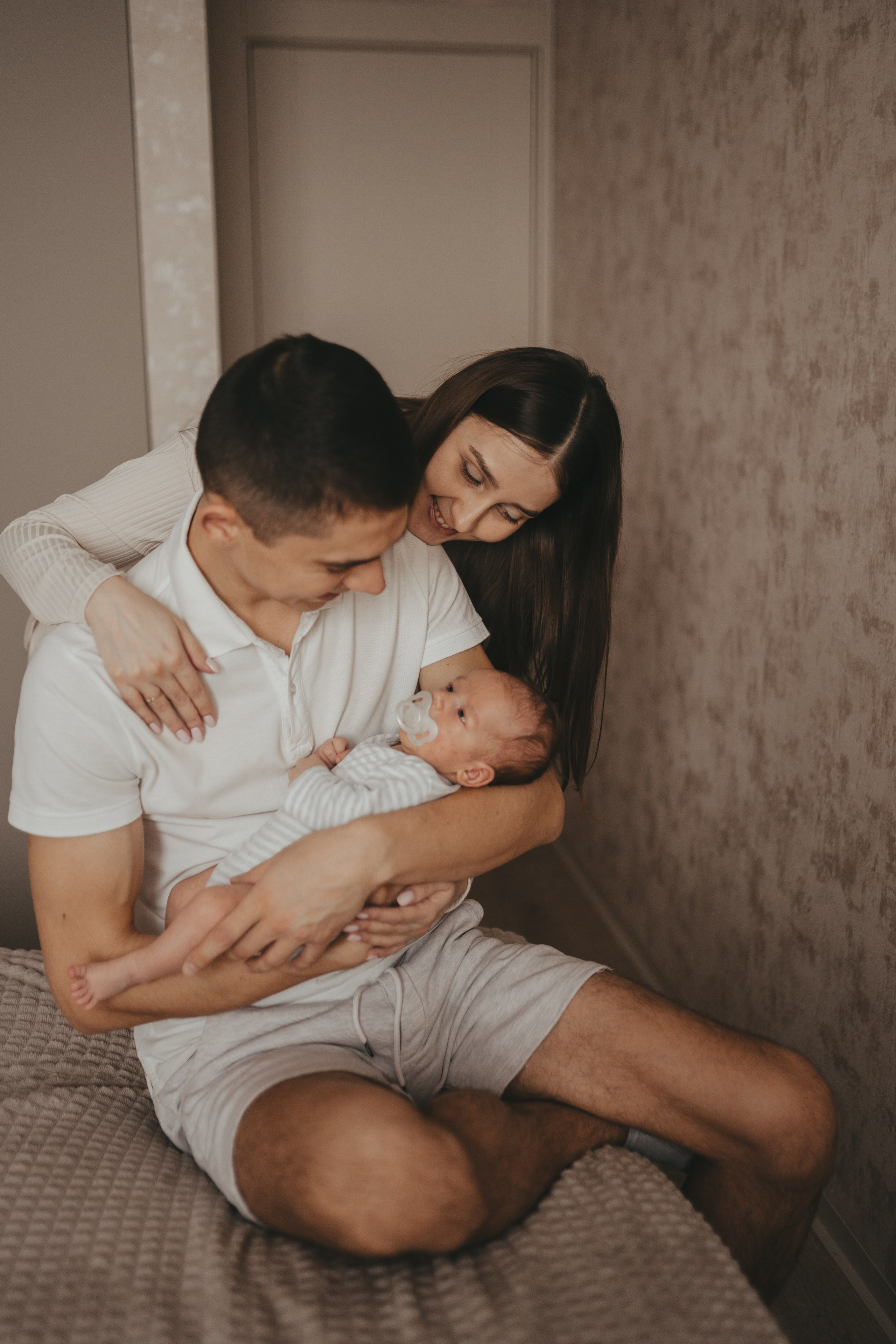 Наташа, Сергей и малыш Александр. Семейный и контент фотограф в Москве и Троицке Горелова Лизавета