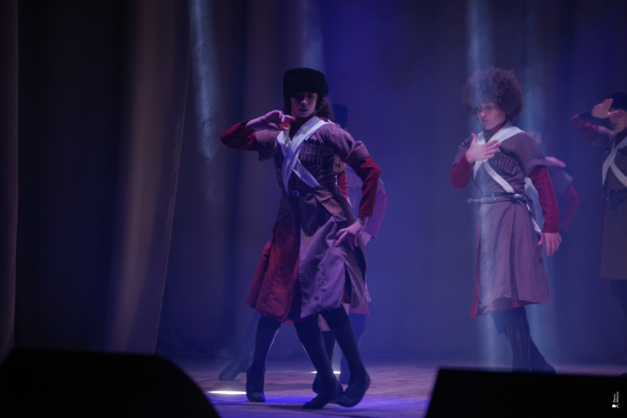 Танцы в Хоби. Портретный фотограф Денис Милютин