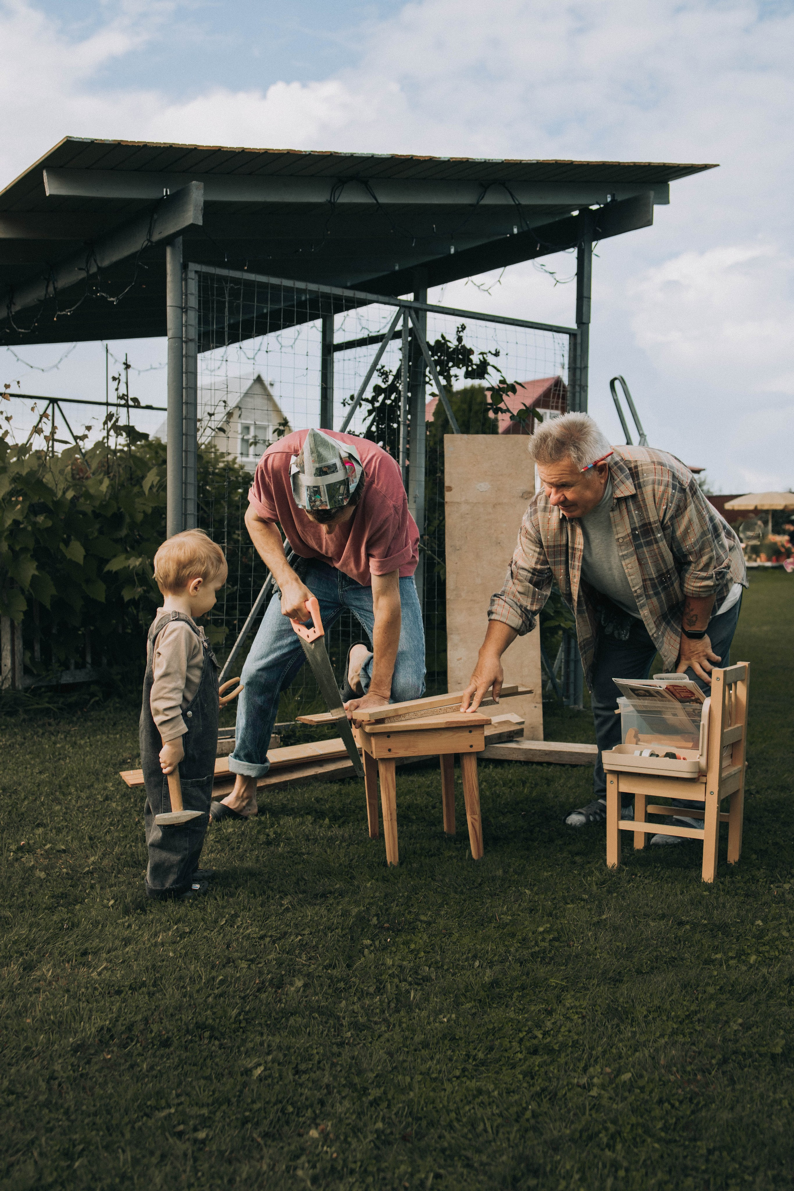 Стройка с дедом. Фотограф lifestylе в Москве Пшеничная Анастасия