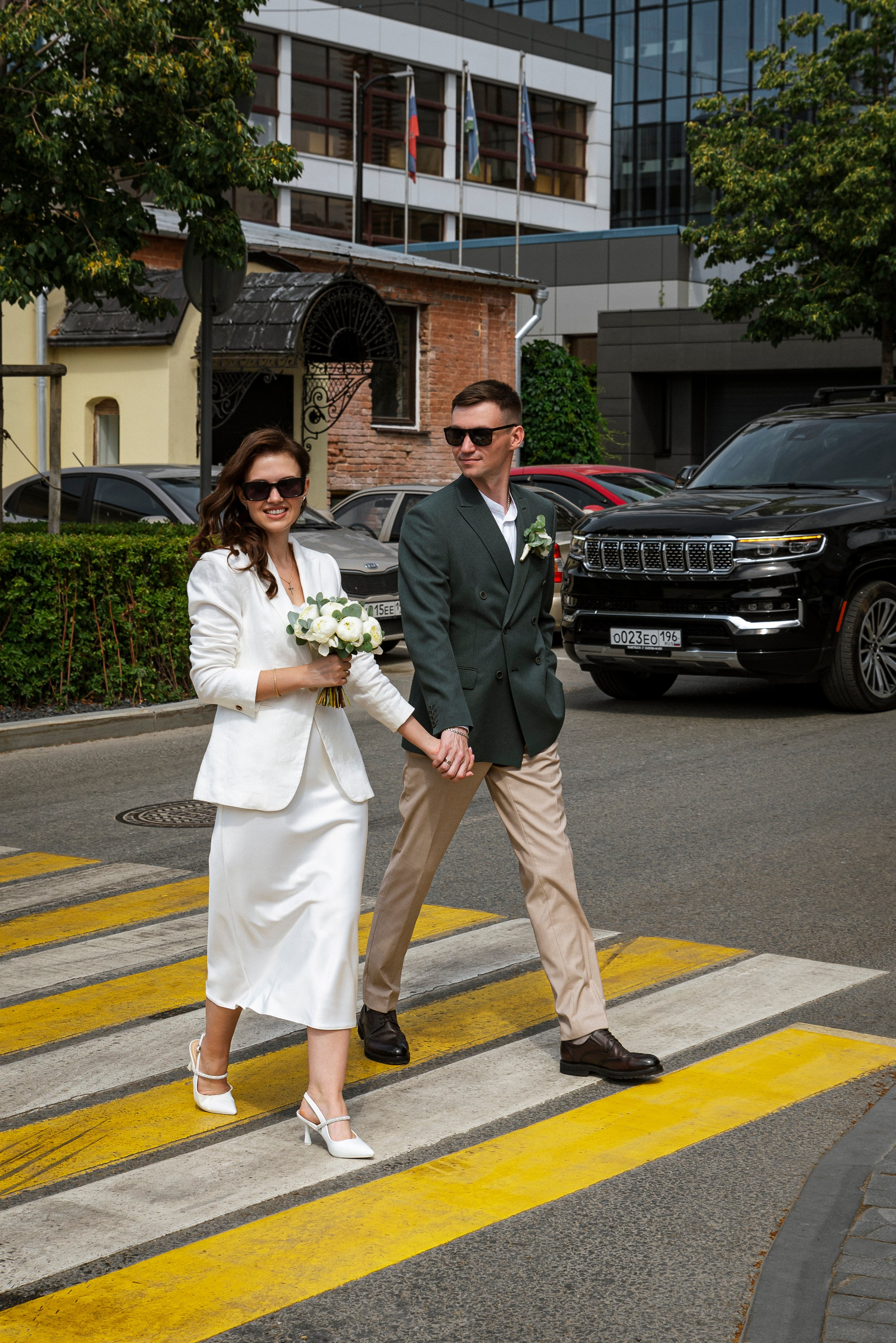 Свадебный фотограф в Екатеринбурге и области: съемка вашего особенного дня. Ваш персональный фотограф в Екатеринбурге и области