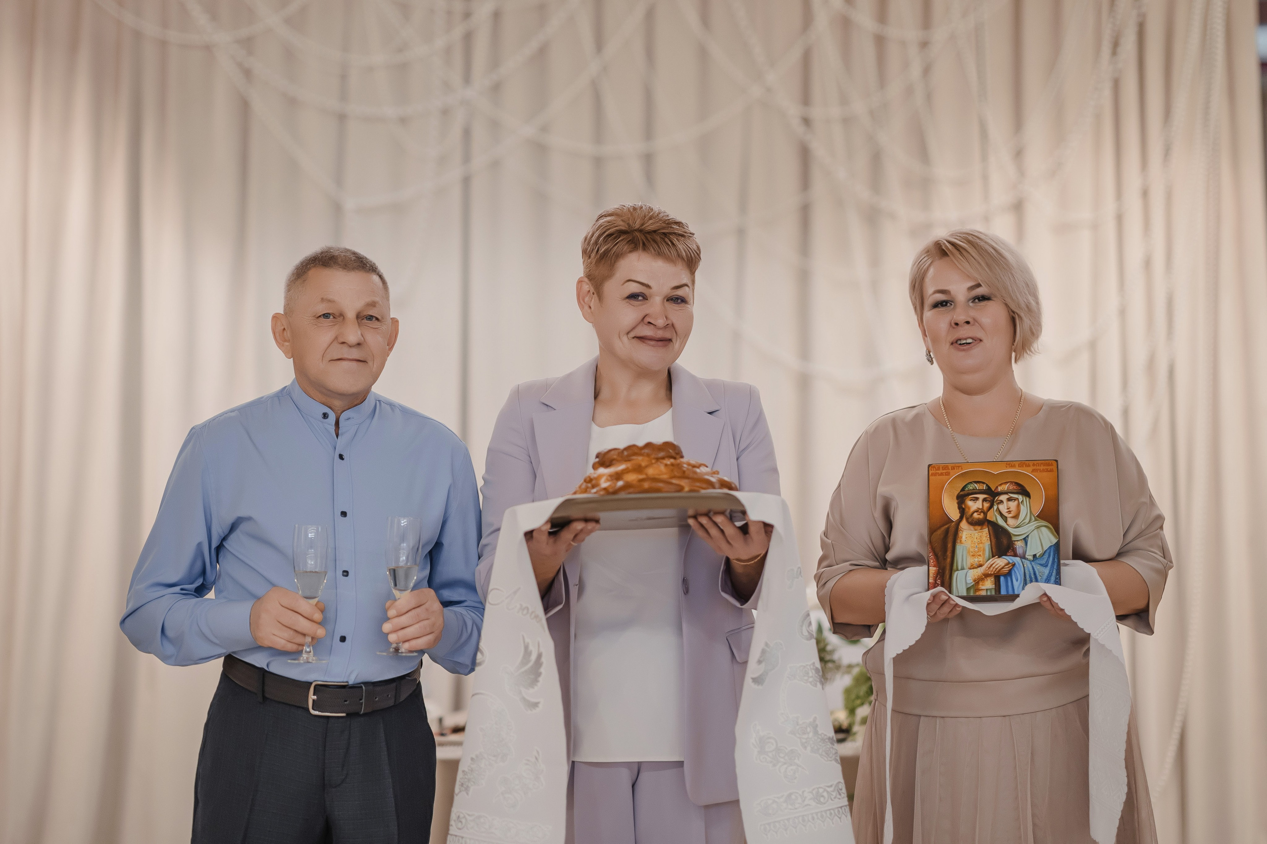 Антон Арина