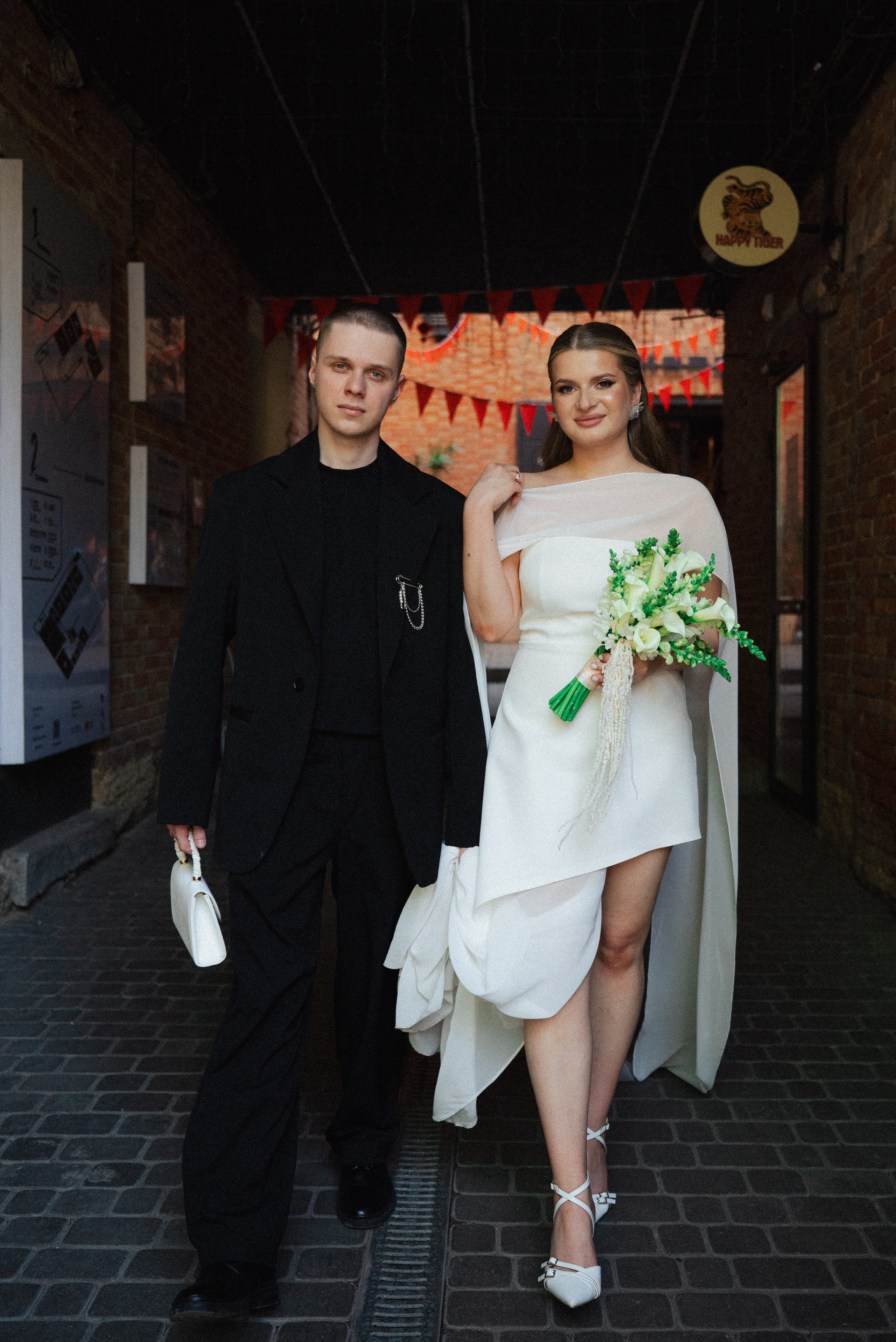 Свадебная прогулка и роспись в Кировском ЗАГСе