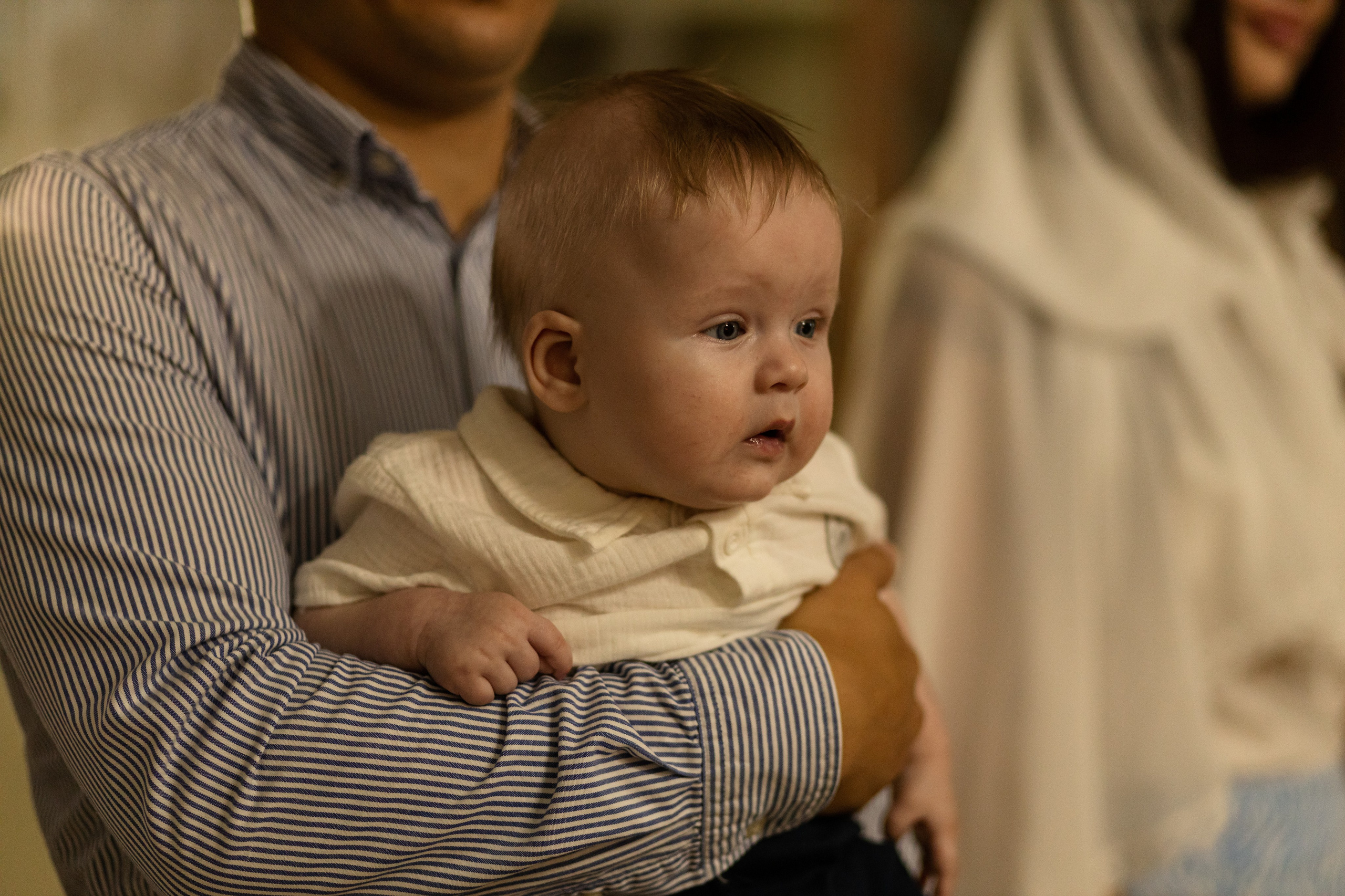 Таинство крещения Романа в Церкви Георгия Победоносца. Анастасия Безуглова- свадебный фотограф в Таганроге