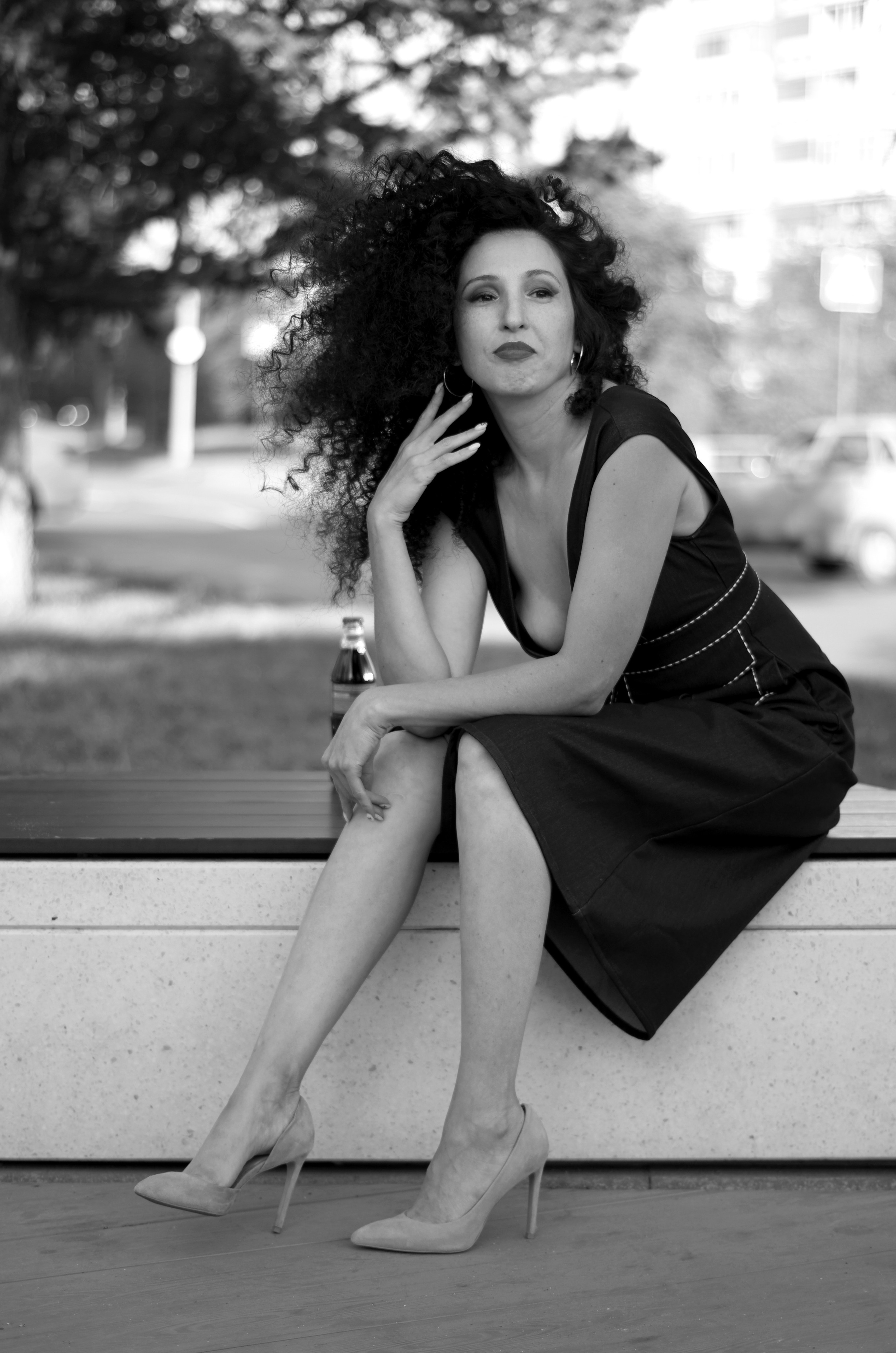 Женский портрет: стрит. Фотограф Марина Доглядная Челябинск фотосессии с лошадьми, мотоциклами