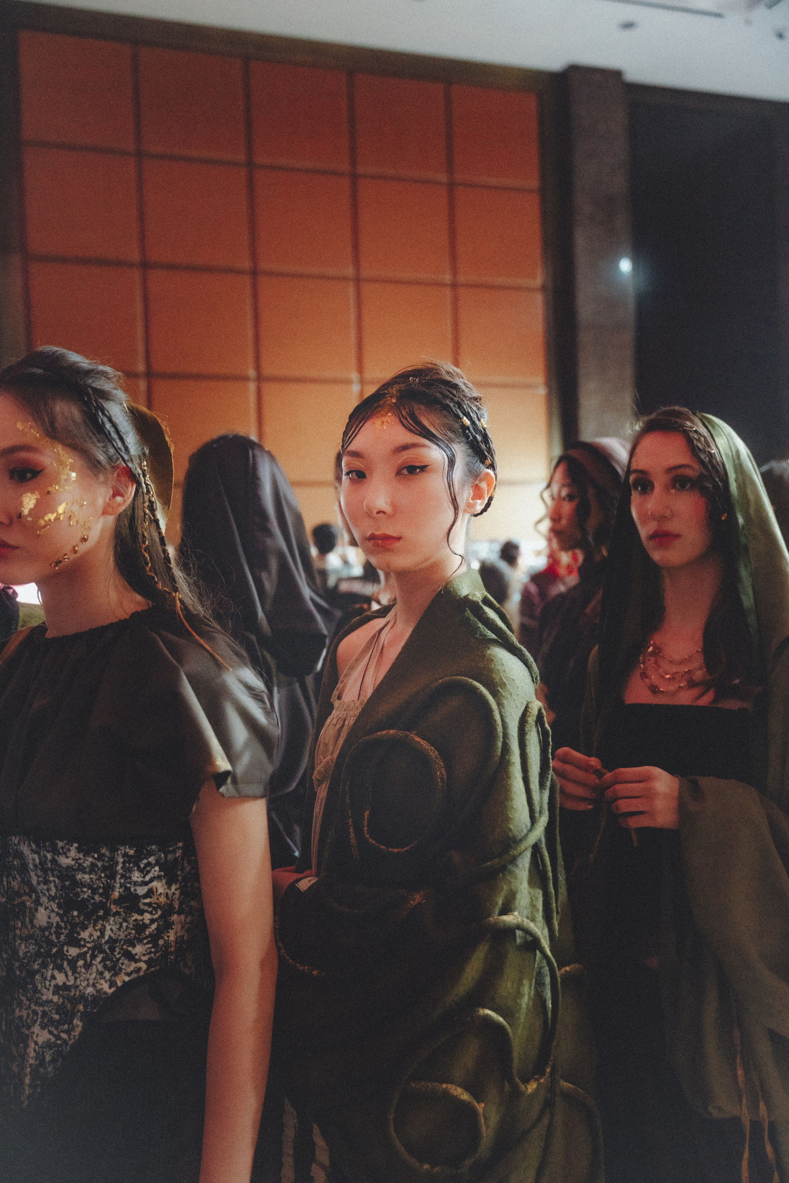 VISA FASHION WEEK ALMATY SS26 / BACKSTAGE ZONE