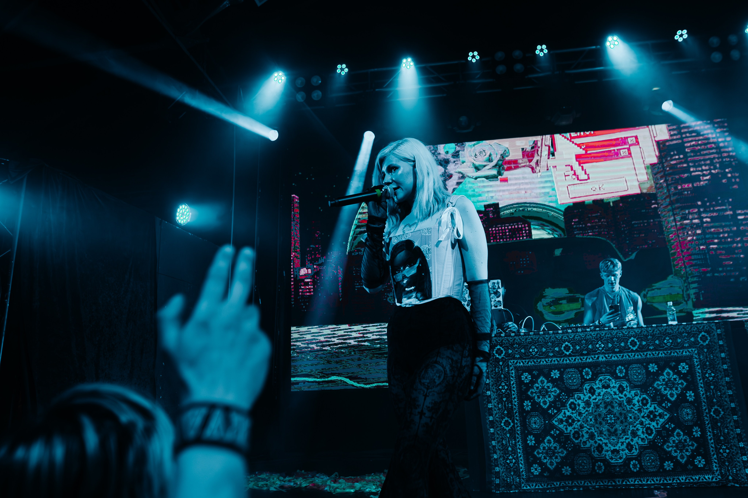 Хрися и Hotzzen. Factory 3. 18.04.2025. Главная