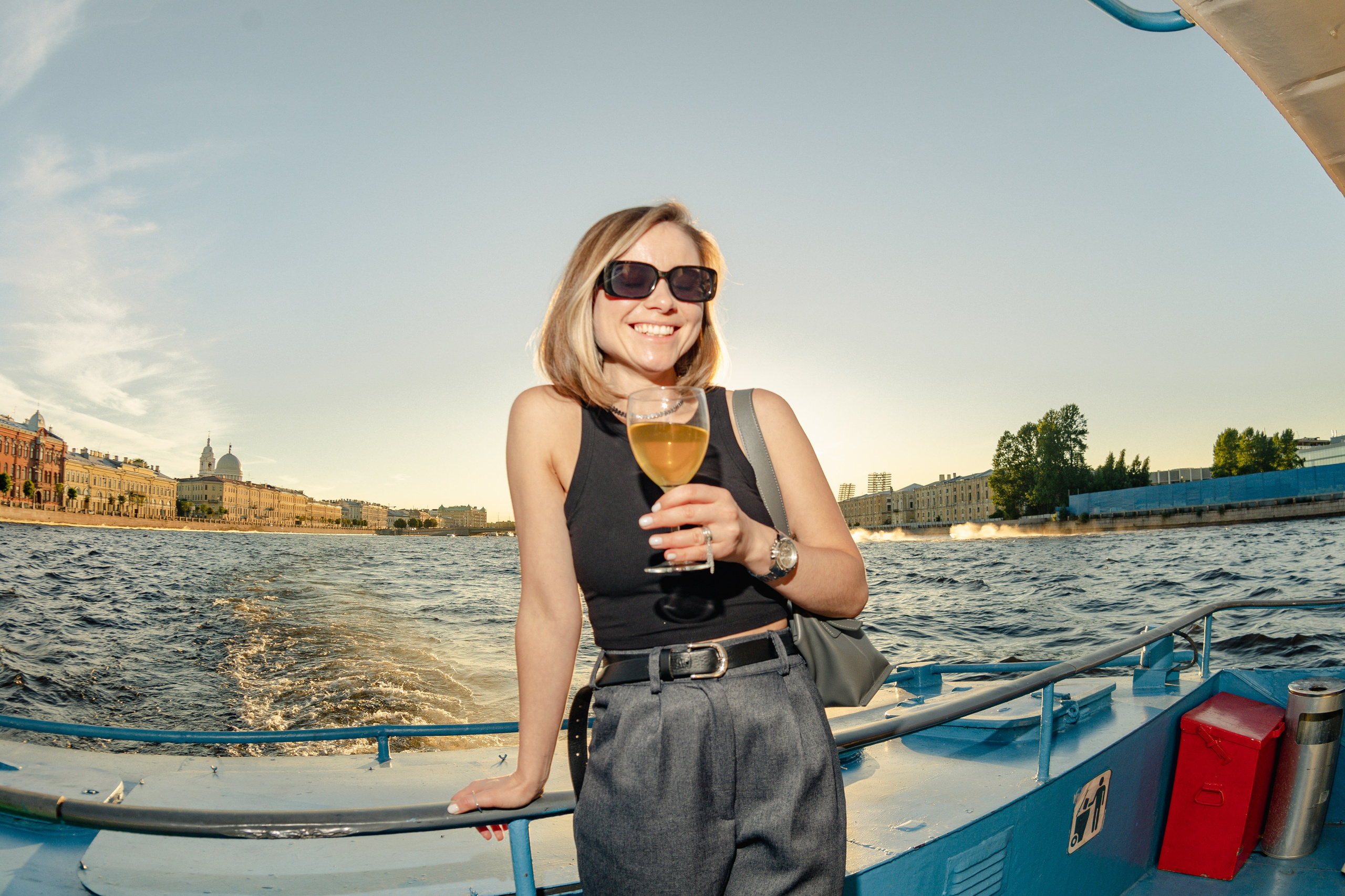 Gravity Project круизы. Репортажный и портретный фотограф в Санктпетербурге. Видиосъемка мероприятий в Санкт-Петербурге