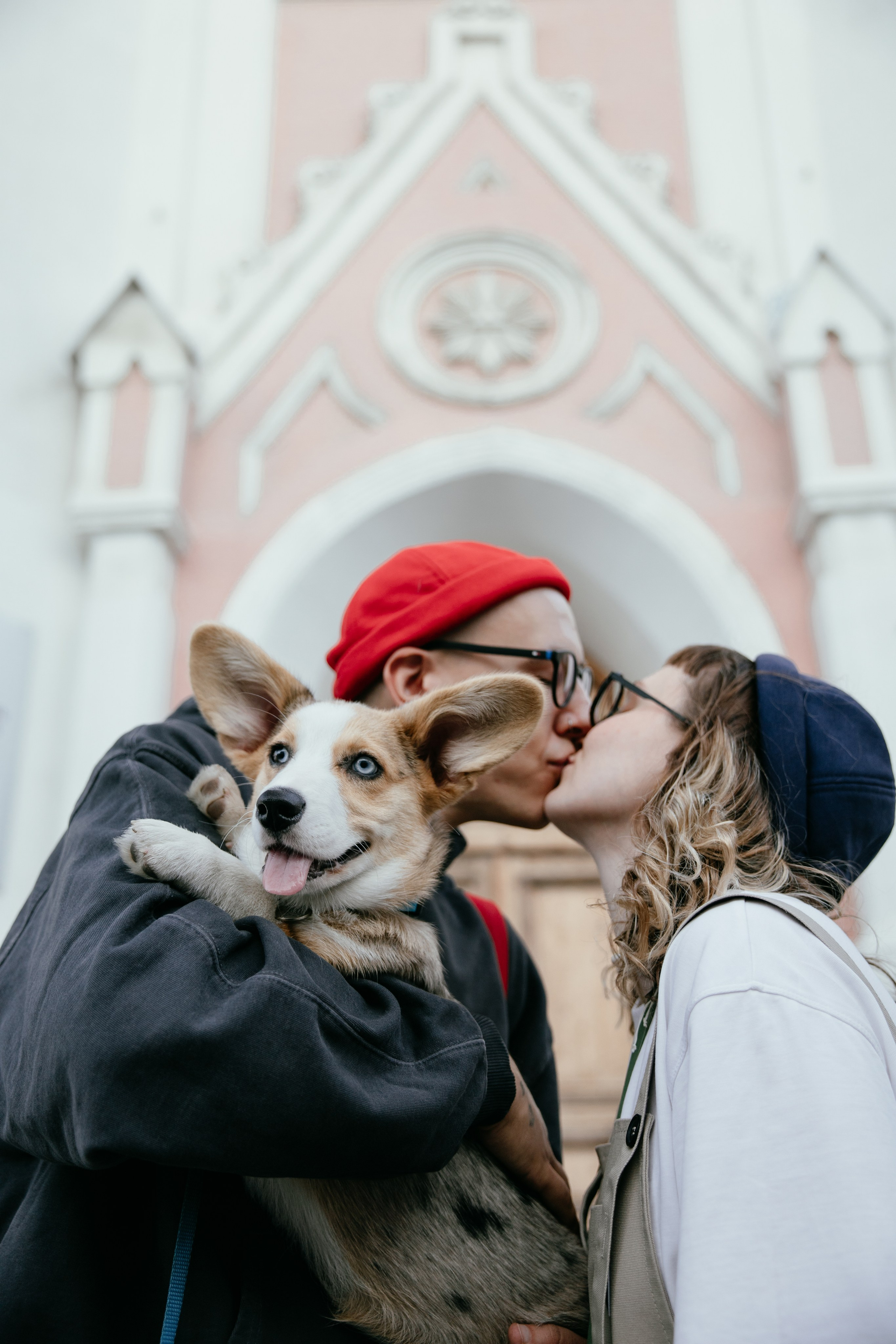 Не все дома