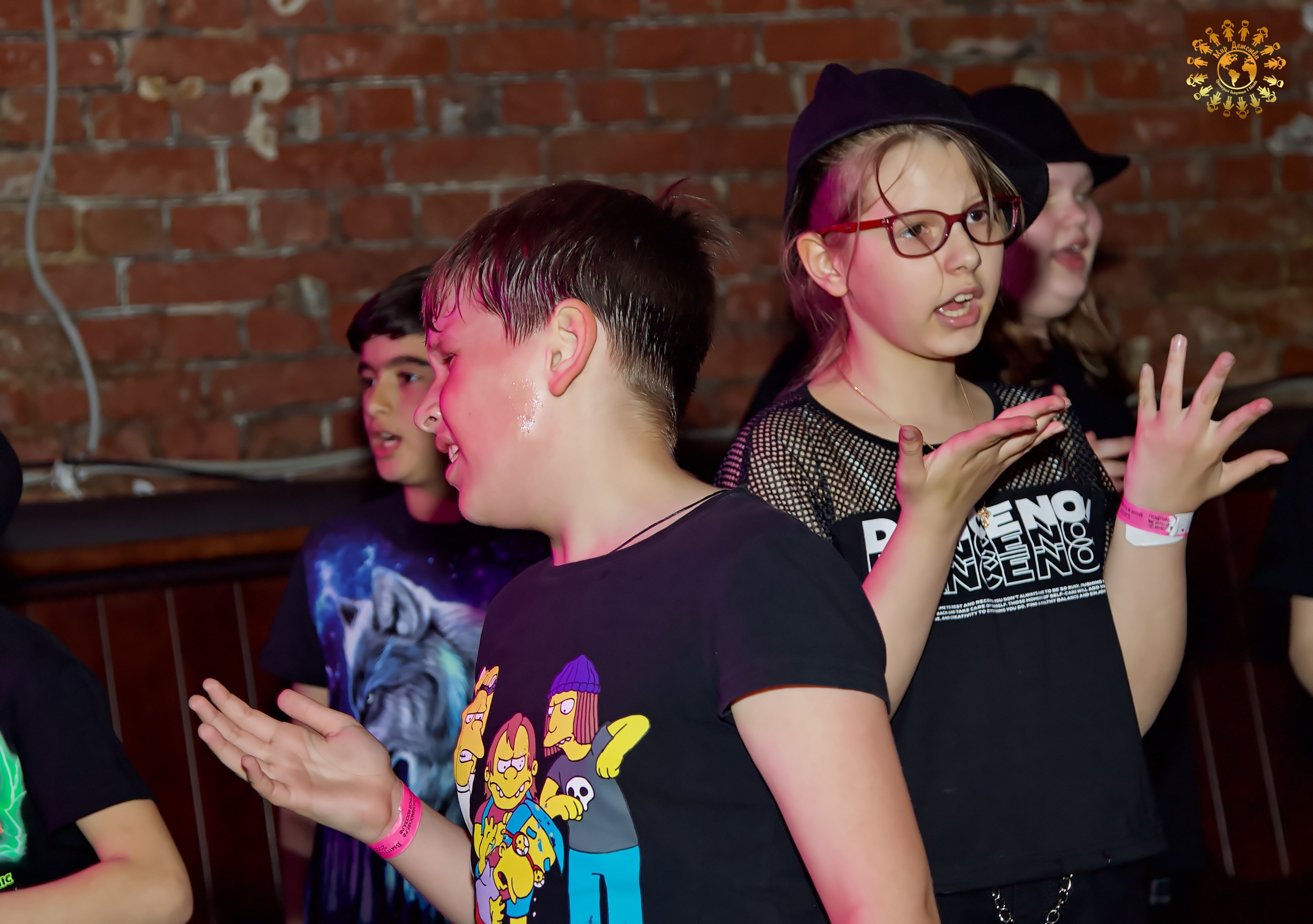 Выпускной 2023 (Школа 667, 4-й класс). Репортажная съемка в Москве и области. Анималистика