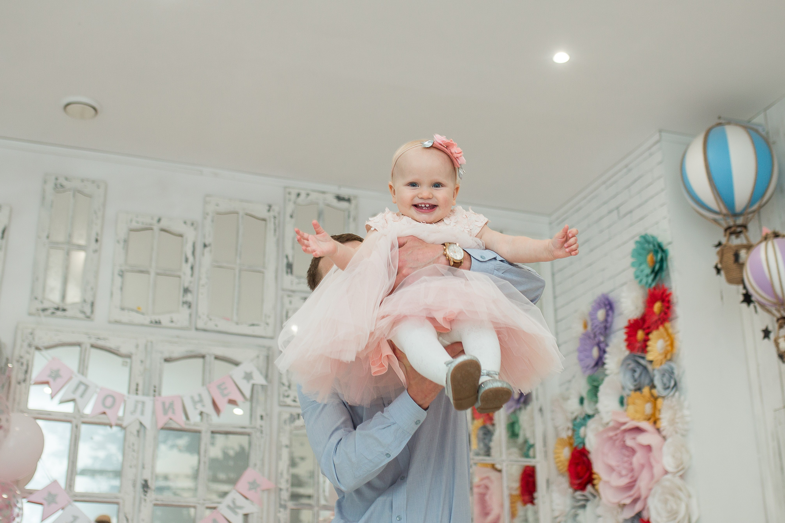 Годик Полине. Фотограф на Крещение, семейный фотограф в Москве