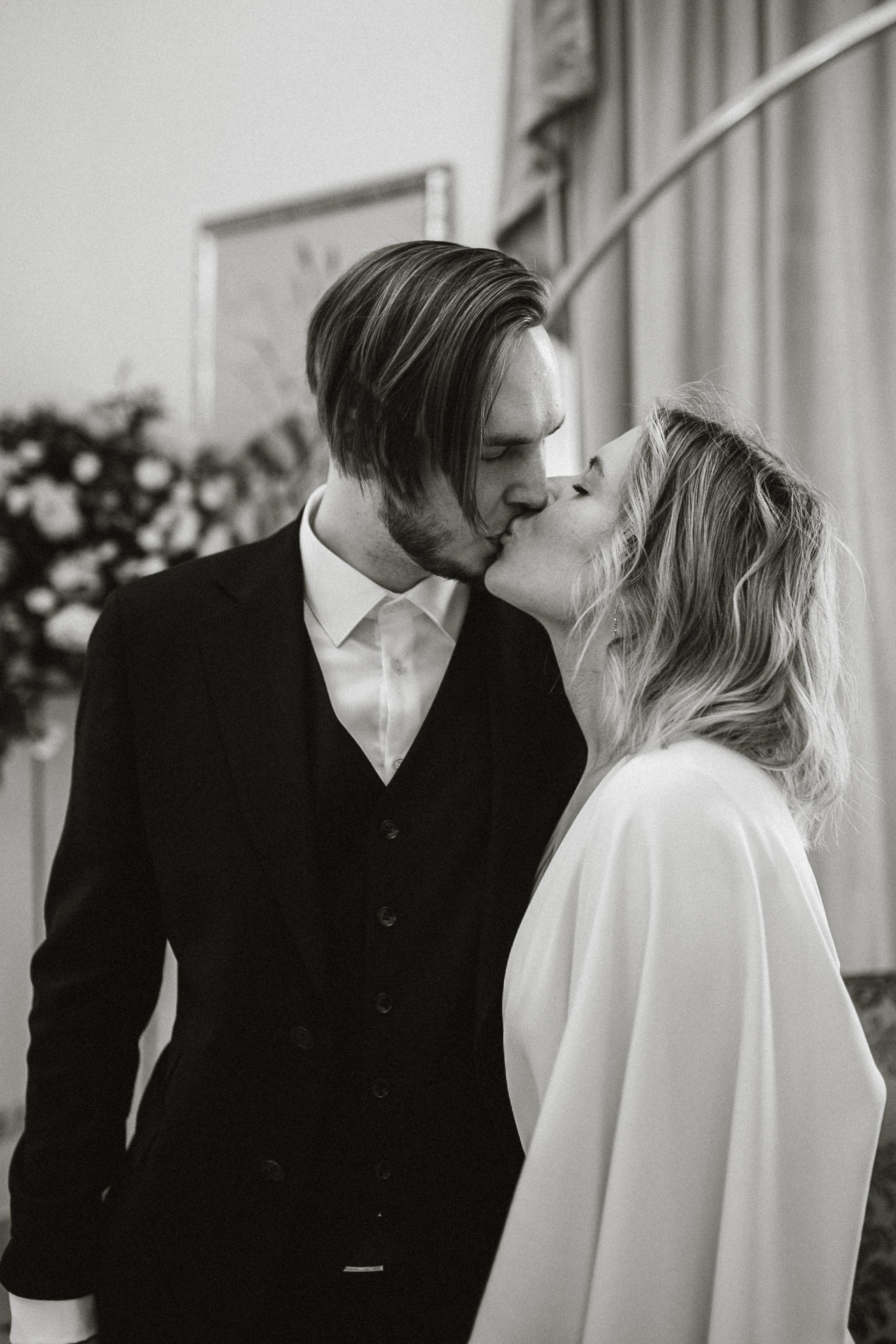 ЗАГС. Эвия и Александр. Фотограф Дарья Воскресенская в Москве