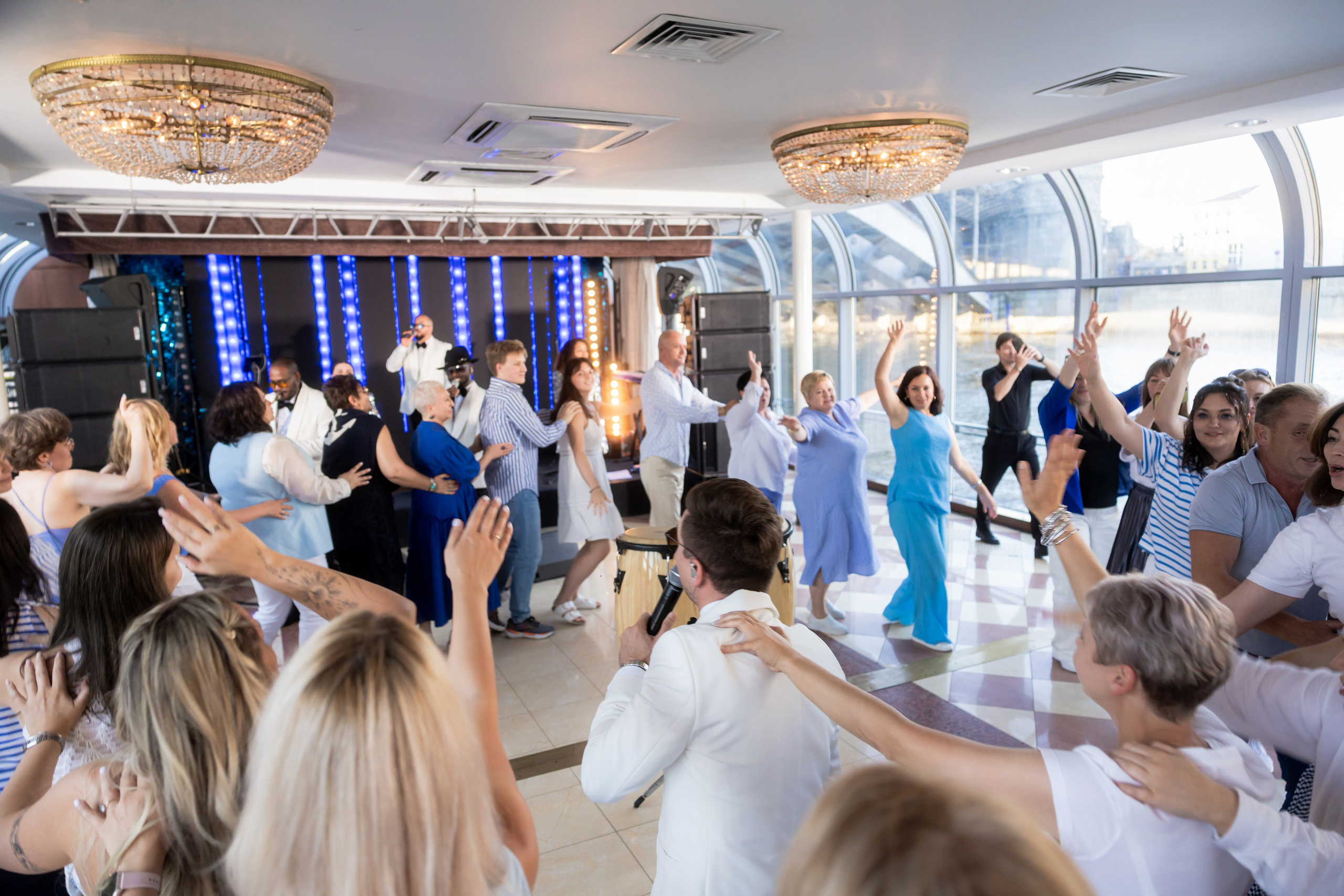 25 лет — юбилей компании Cristanual