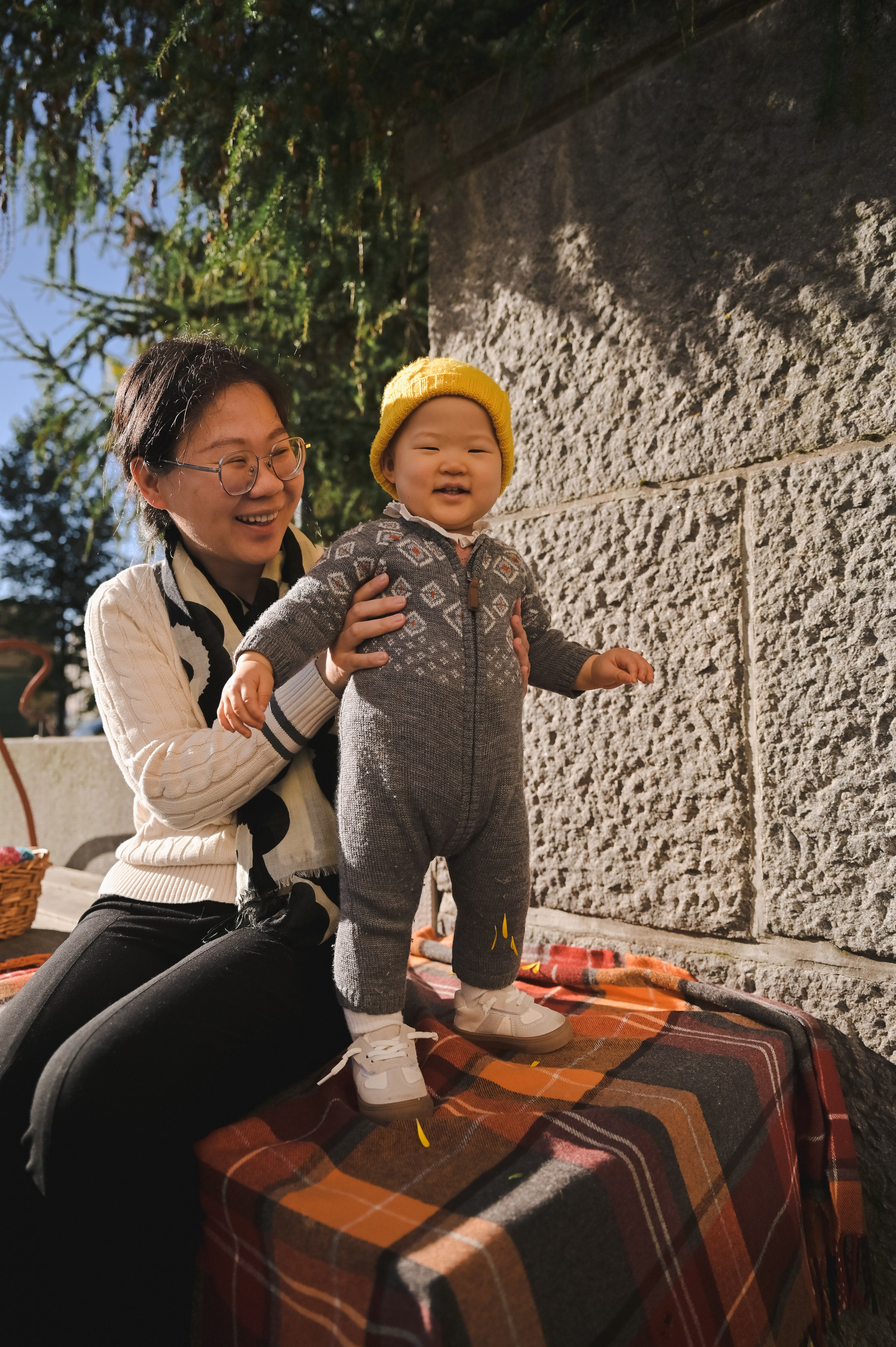 Yihu and Ahah. Family and content photographer