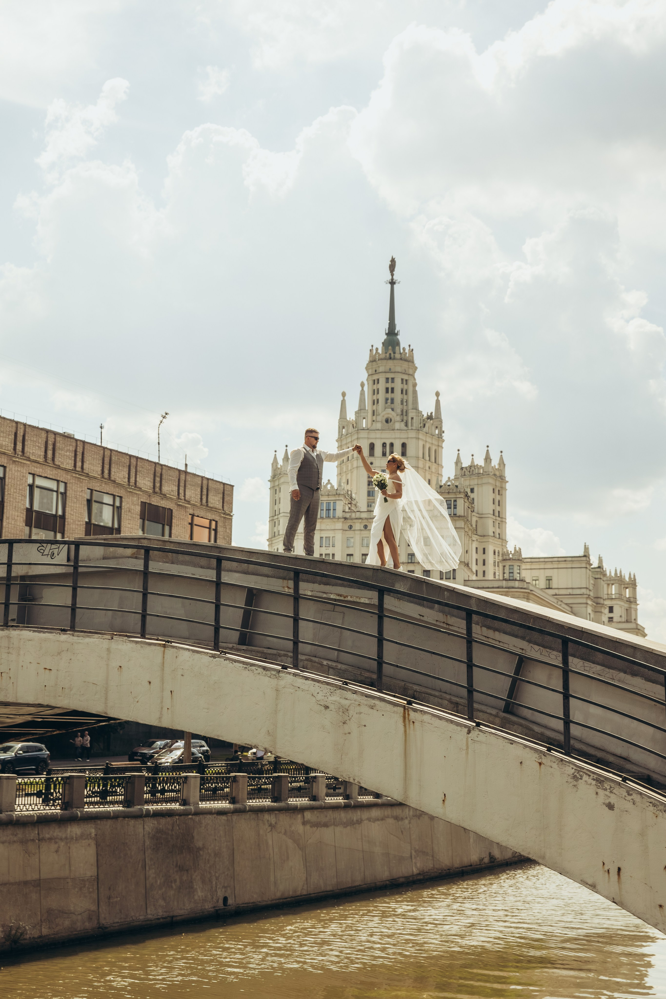 Тессинский мост свадьба. Свадебный и семейный фотограф Москва и Московская область