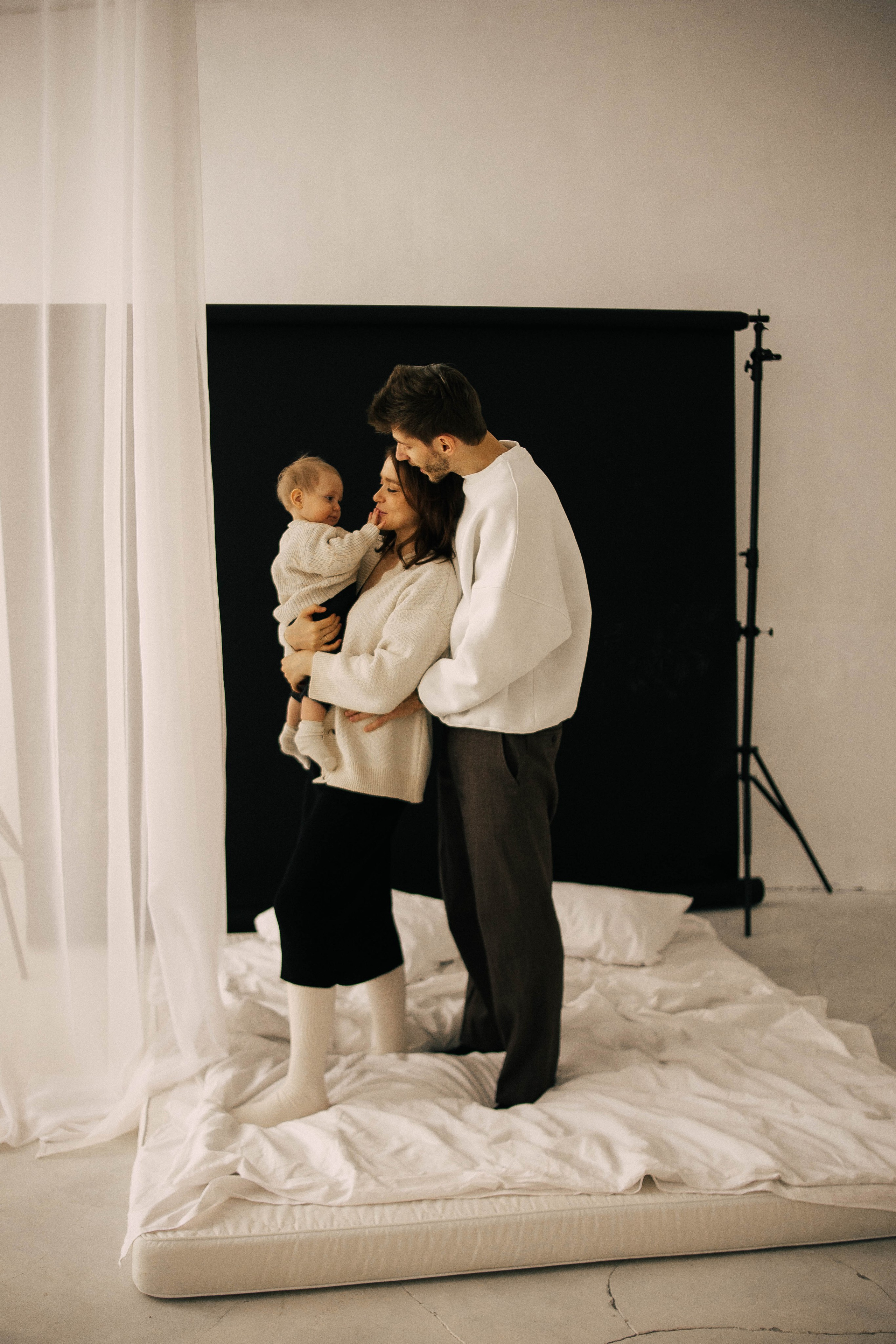 Аня, Сережа и Лешенька. Главная