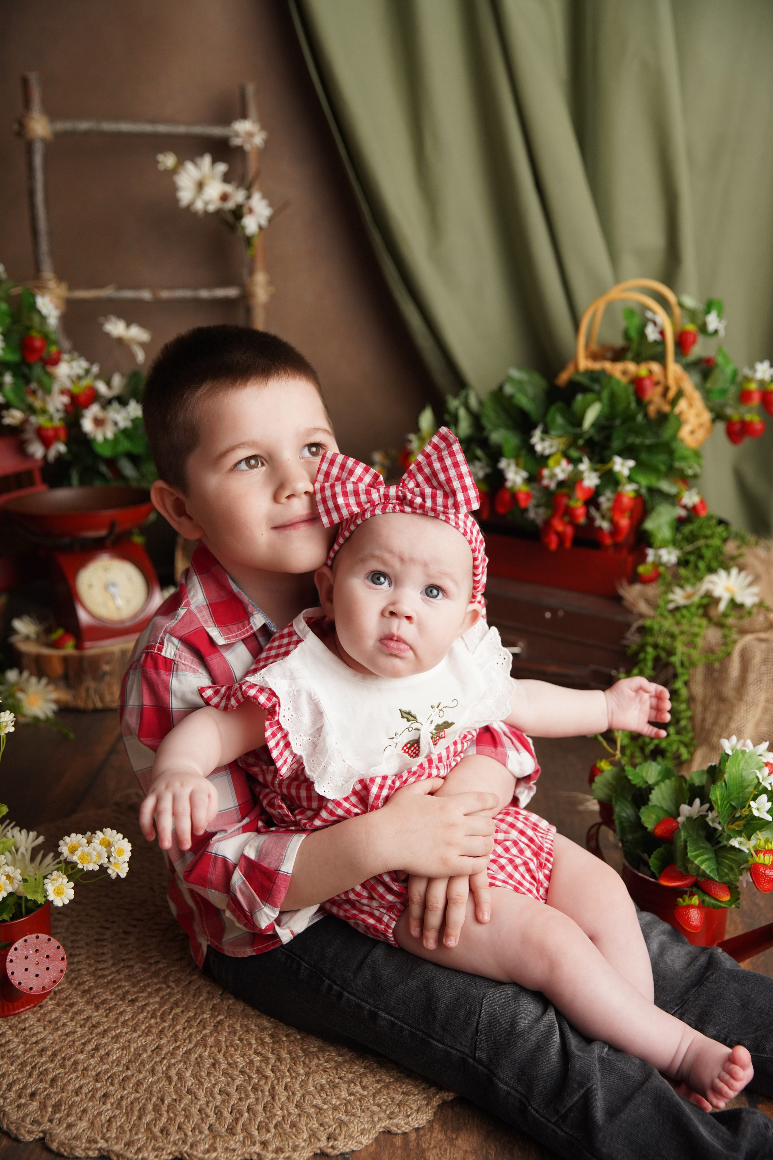Ягодная. Фотограф новорожденных. Семейный и детский фотограф в городе Сургуте