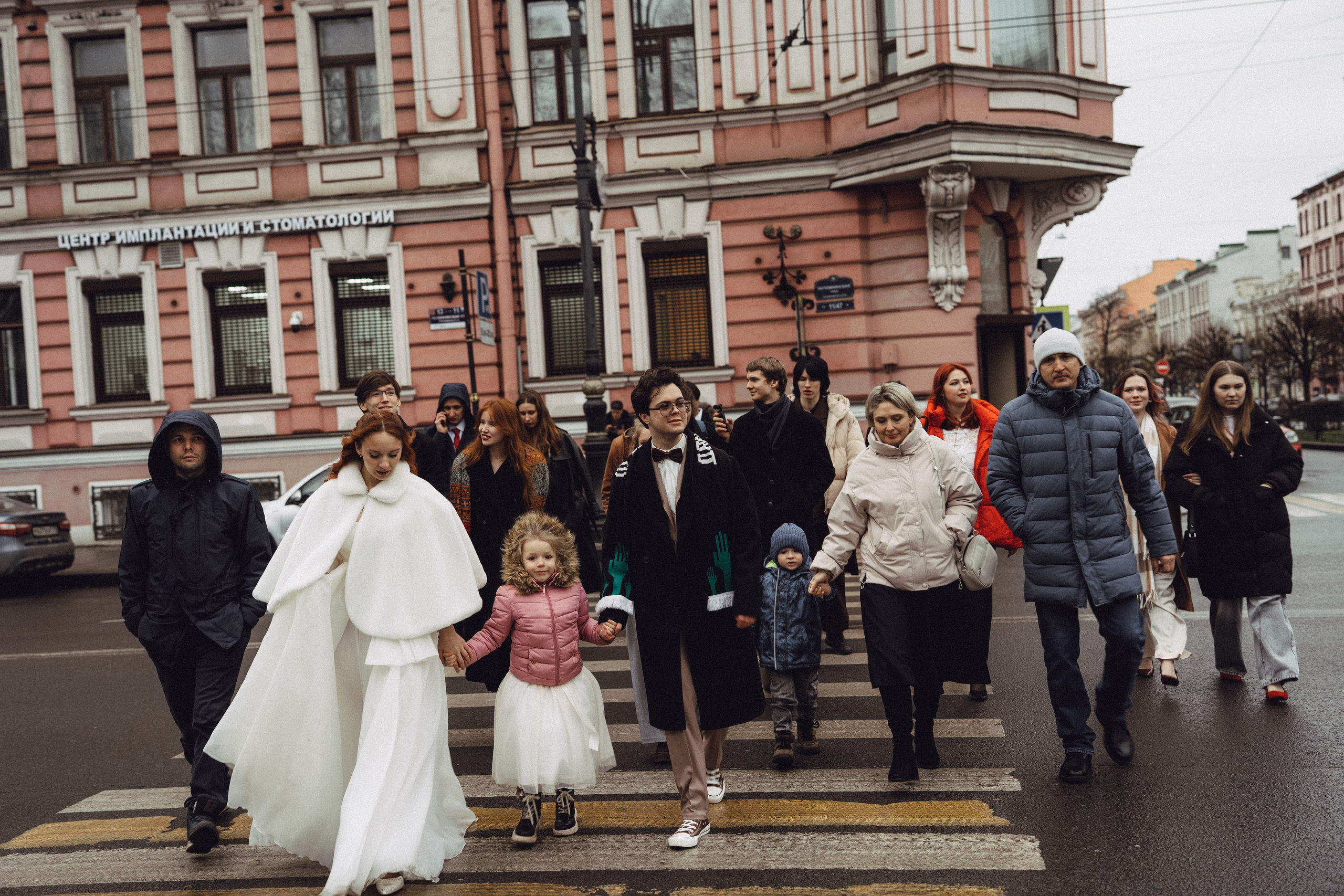 СВАДЕБНАЯ СЬЕМКА ВО ВТОРОМ ДВОРЦЕ С ГОСТЯМИ И ПРОГУЛКА В ТАВРИЧЕСКОМ САДУ. Профессиональный фотограф, Санкт-Петербург — Виктория Богомолова