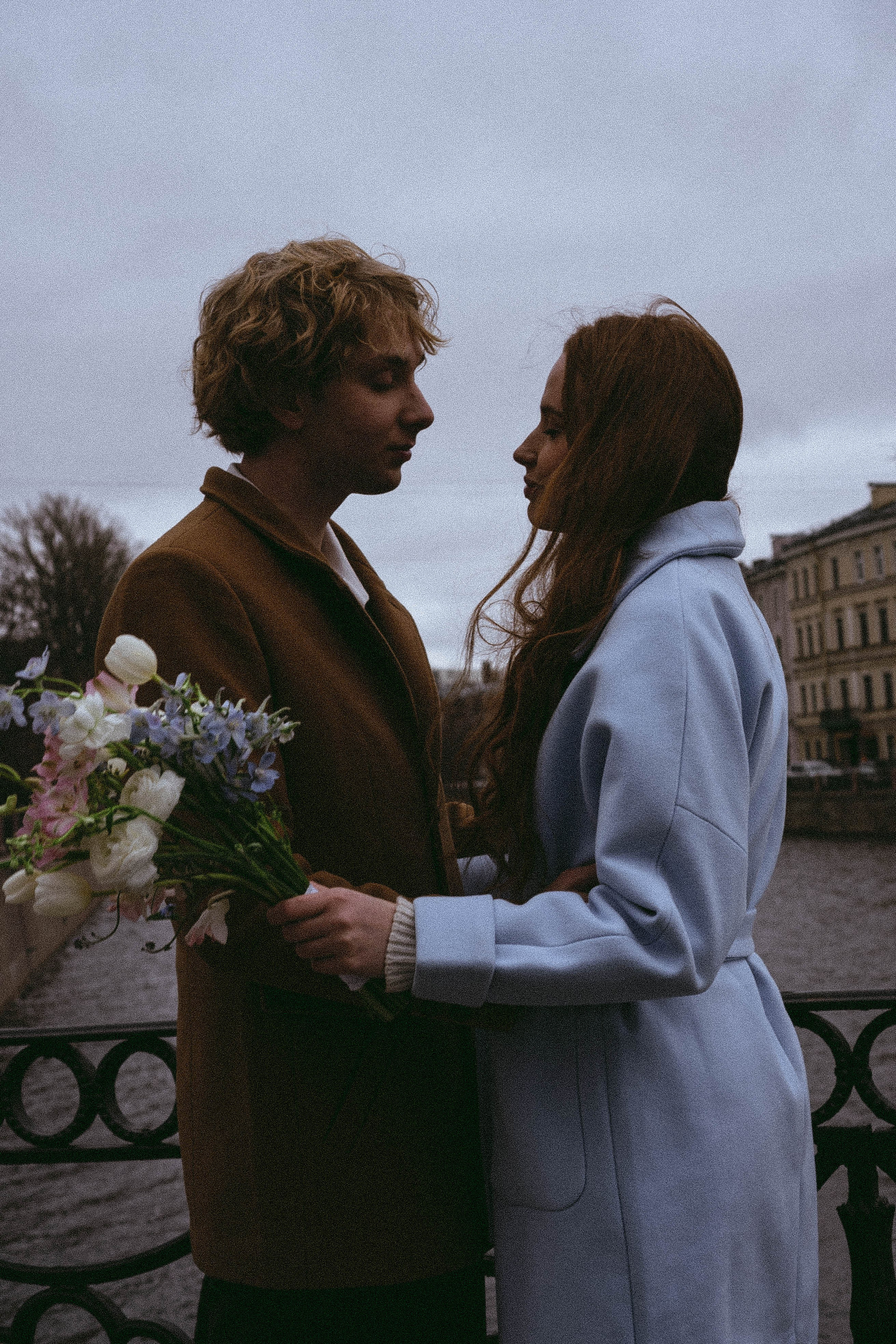 СВАДЕБНАЯ СЬЕМКА В ОТЕЛЕ. СБОРЫ ЖЕНИХА И НЕВЕСТЫ И ТАКЖЕ ТОР И ПОДГОТОВКА К ПРОГУЛКЕ И ПРОГУЛКА ПО ПЕТРОГРАДКЕ. Профессиональный фотограф, Санкт-Петербург — Виктория Богомолова