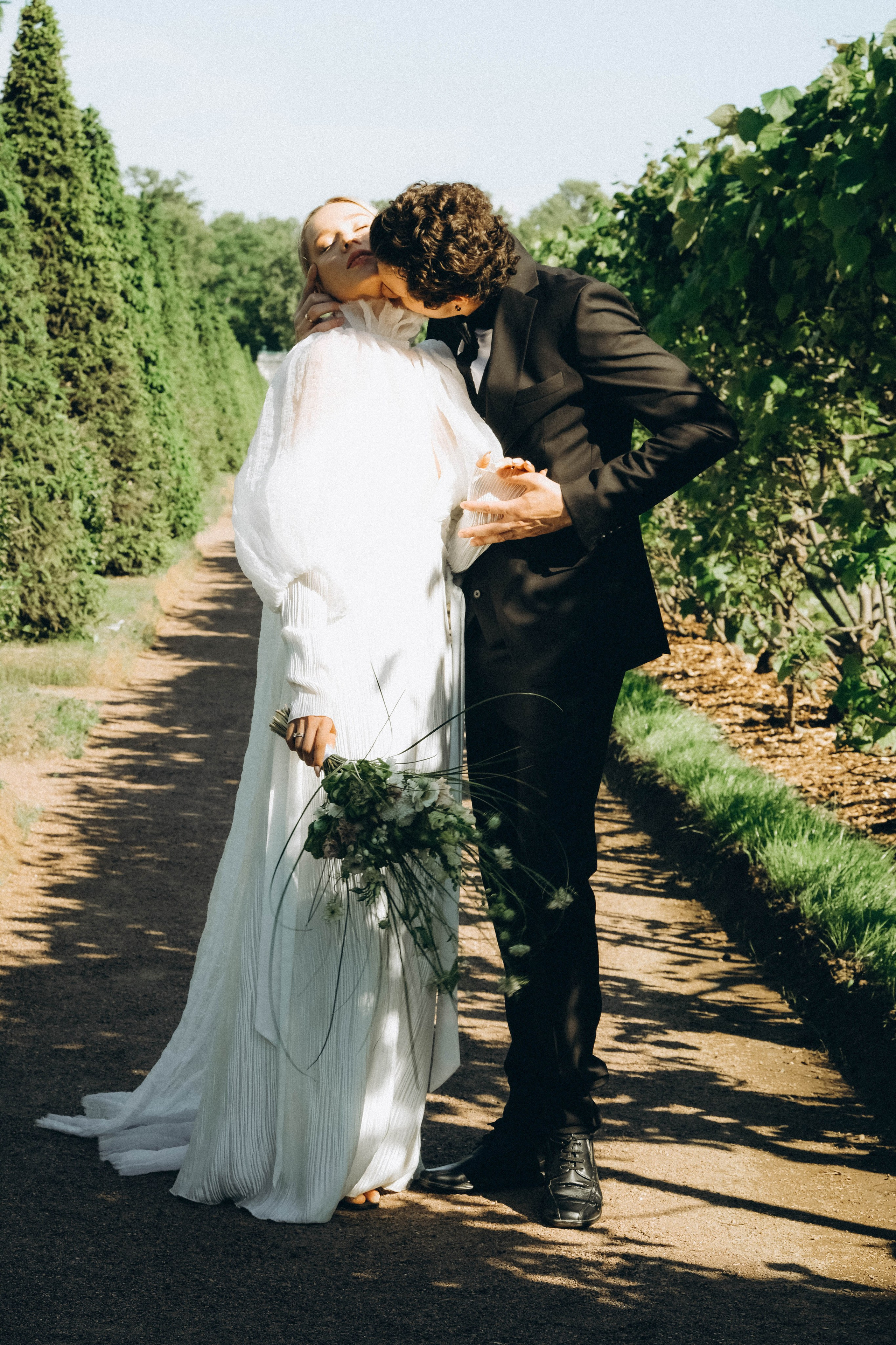 СВАДЕБНАЯ СЬЕМКА В ПАРКЕ ОРАНИЕНБАУМ. Профессиональный фотограф, Санкт-Петербург — Виктория Богомолова