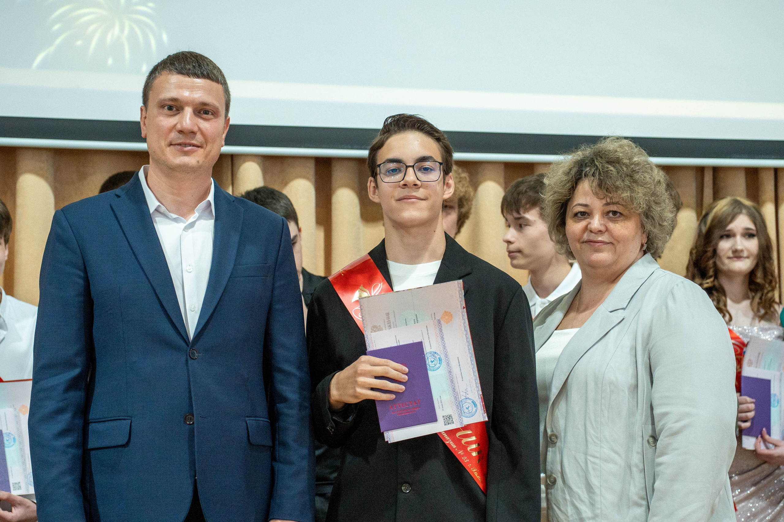 Выпускной 26.06.2026. Коммерческий и художественный фотограф и видеограф в Москве Арсений Тургенев