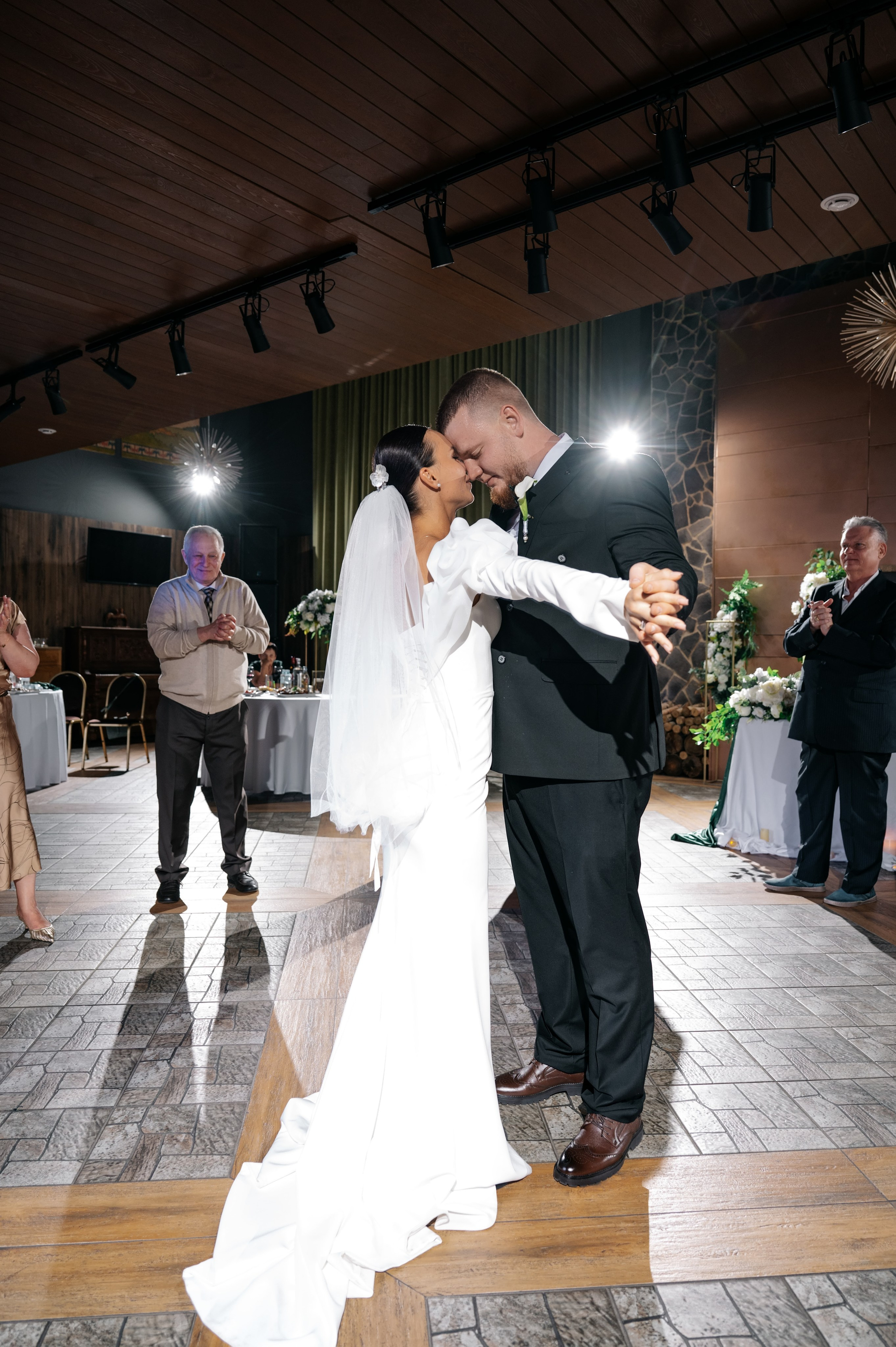 Свадьба в КСК Звёздный. Свадебный и семейный фотограф Виктория Носачёва. Щелково, Москва и МО