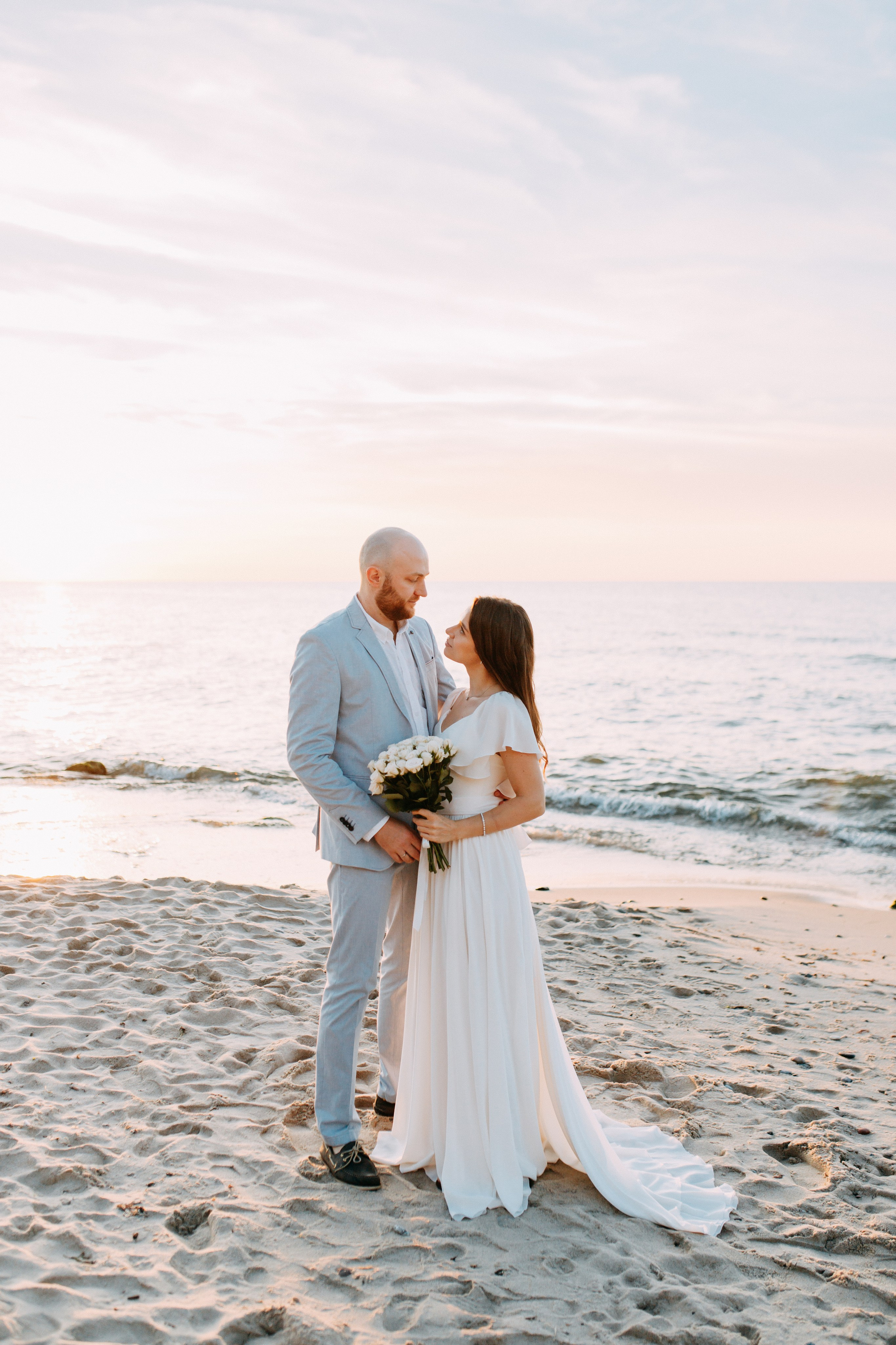 Свадебная фотосессия на море. Фотограф в Калининграде Екатерина Осинцева