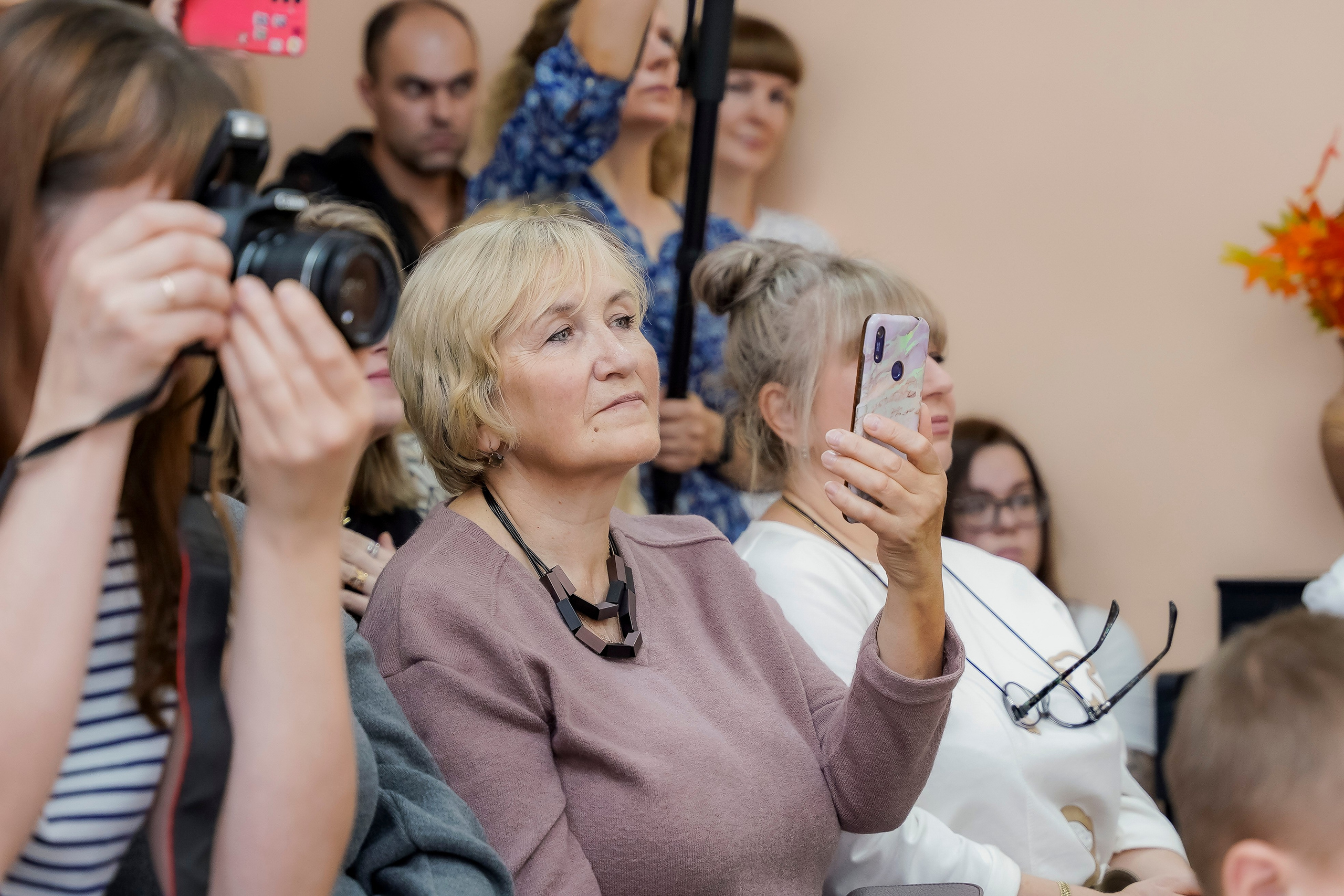 Еще осень. Геннадий Войтов — контент под любые задачи