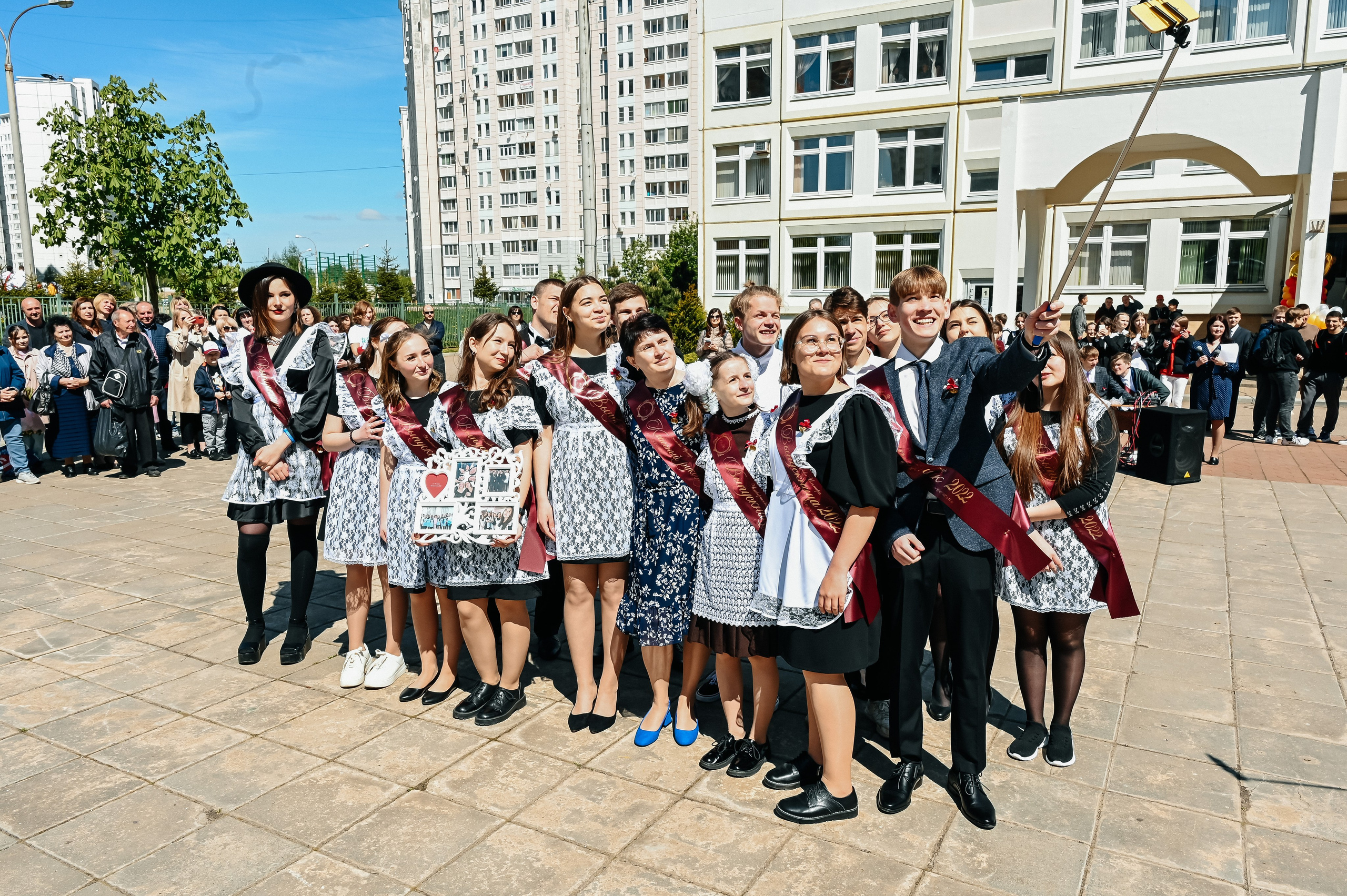 Последний звонок 11 класс. Фотограф Арина Агапова. Подольск, Москва https://arinafoto.wfolio.pro/