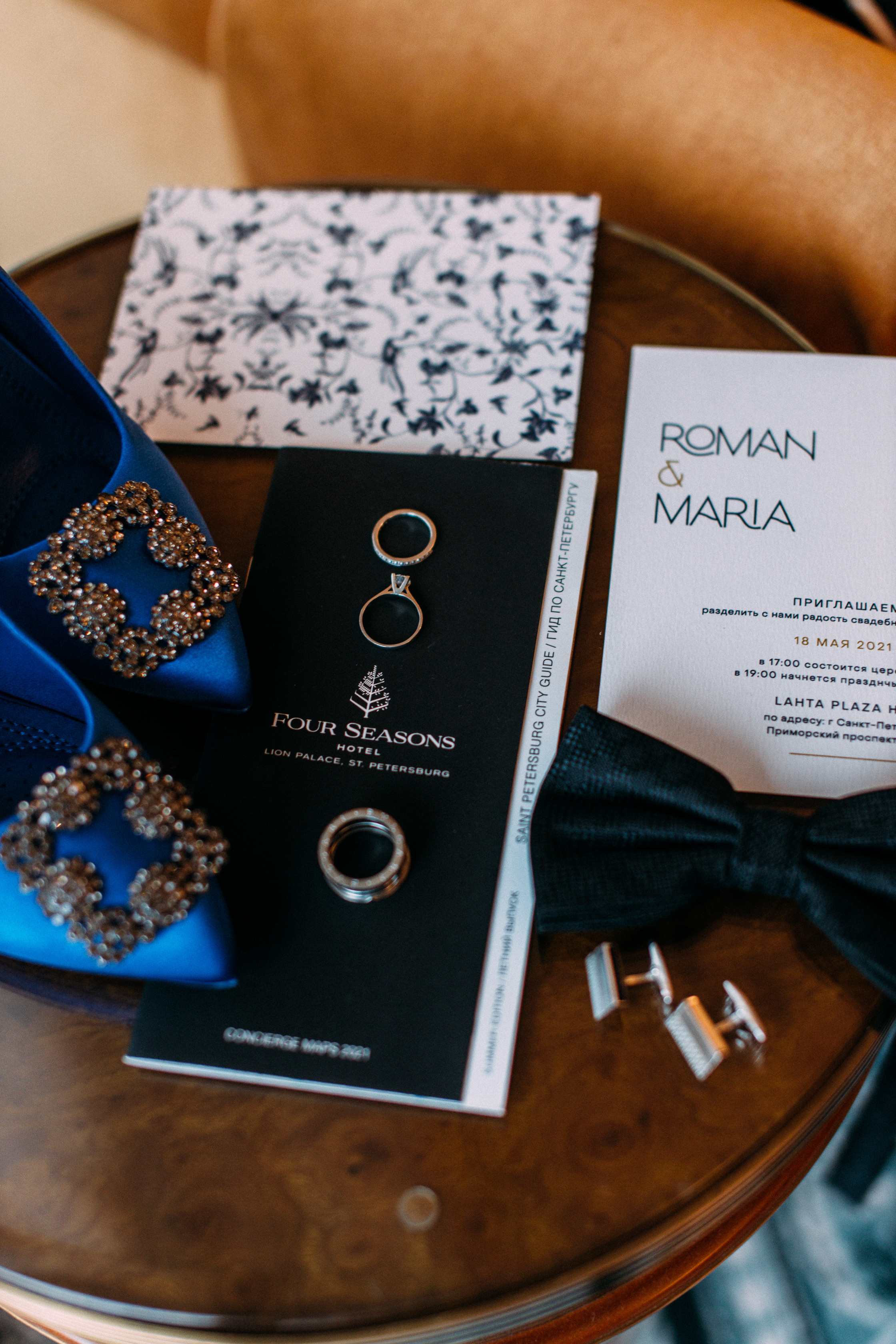 Свадебная фотосъёмка в отеле Four Seasons Lion. Свадебный фотограф и видеограф — Сергей и Дарья