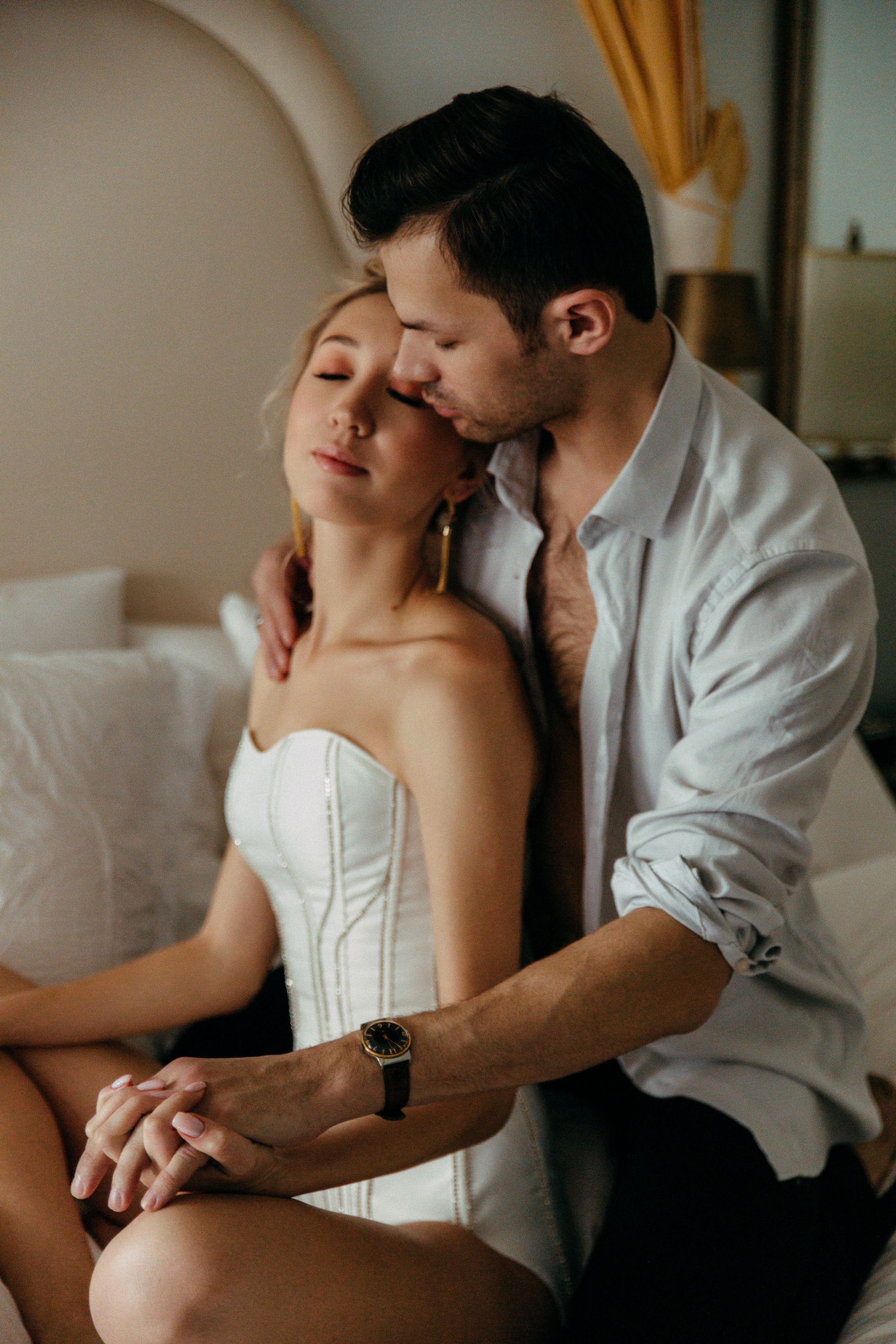 Свадебная фотосъёмка в отеле Four Seasons Lion. Свадебный фотограф и видеограф — Сергей и Дарья