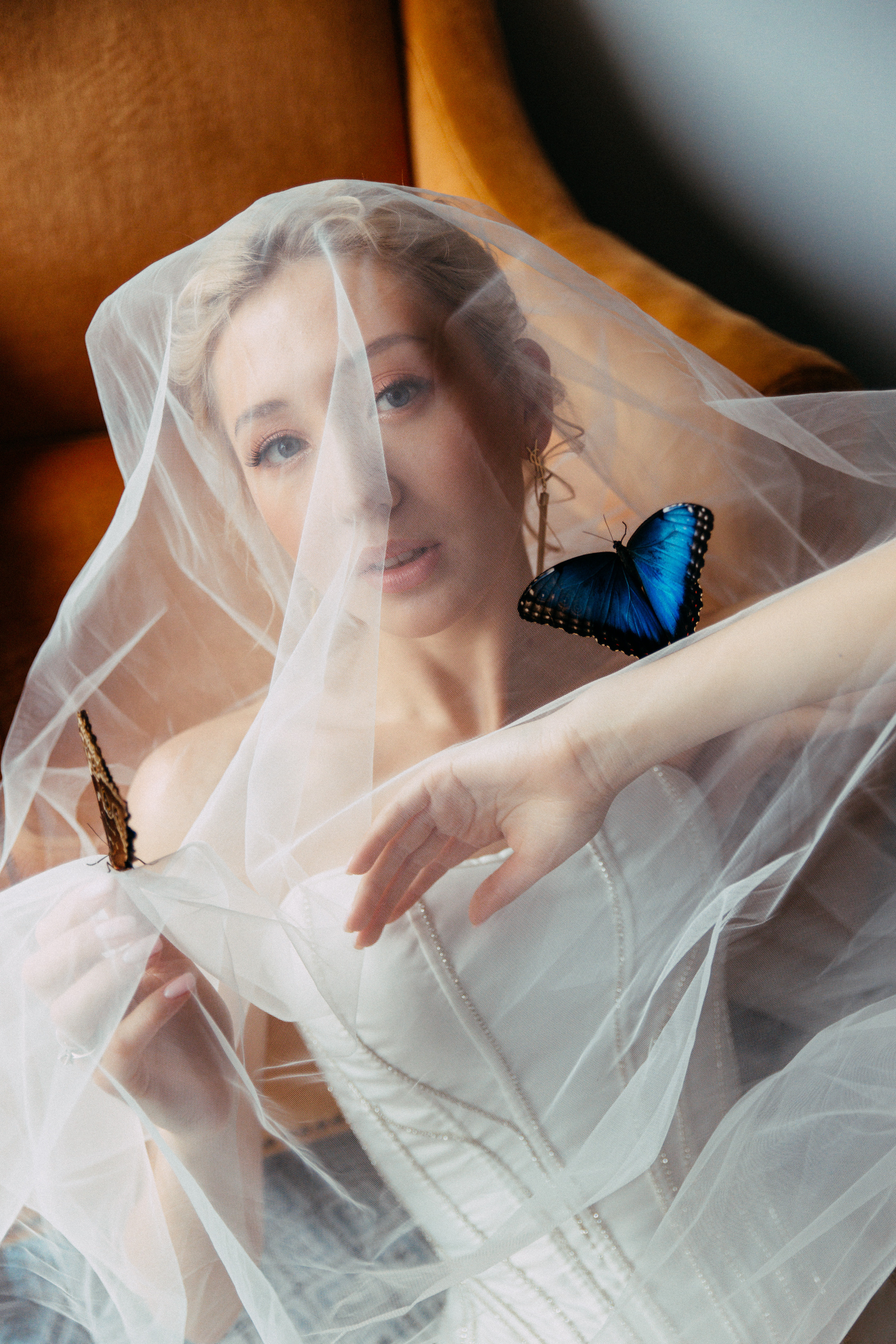 Свадебная фотосъёмка в отеле Four Seasons Lion. Свадебный фотограф и видеограф — Сергей и Дарья