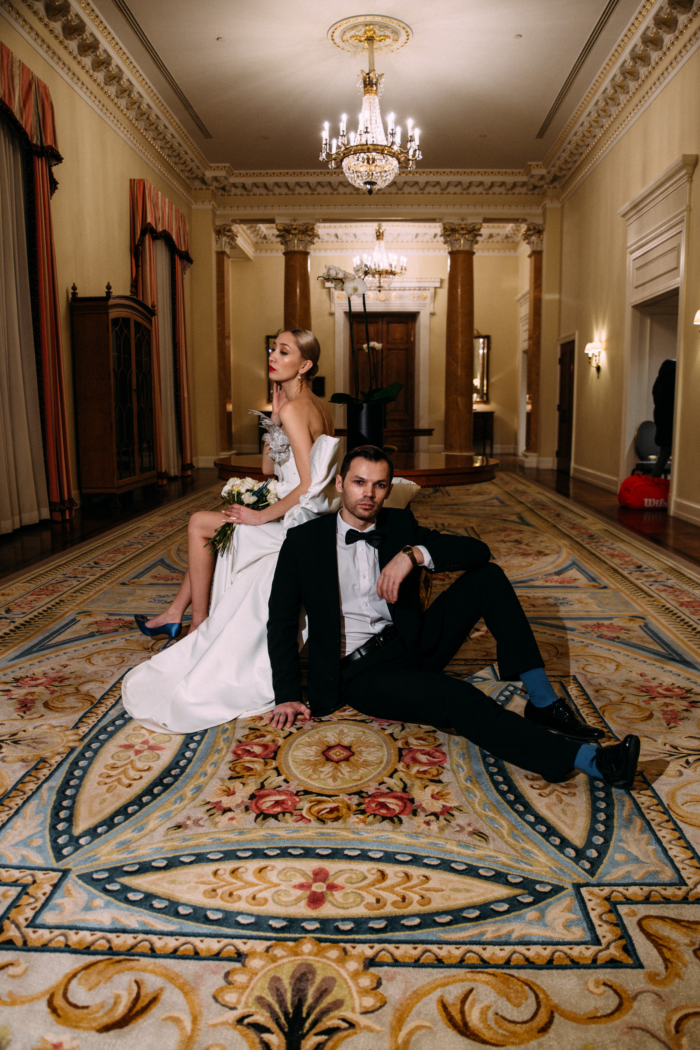 Свадебная фотосъёмка в отеле Four Seasons Lion. Свадебный фотограф и видеограф — Сергей и Дарья