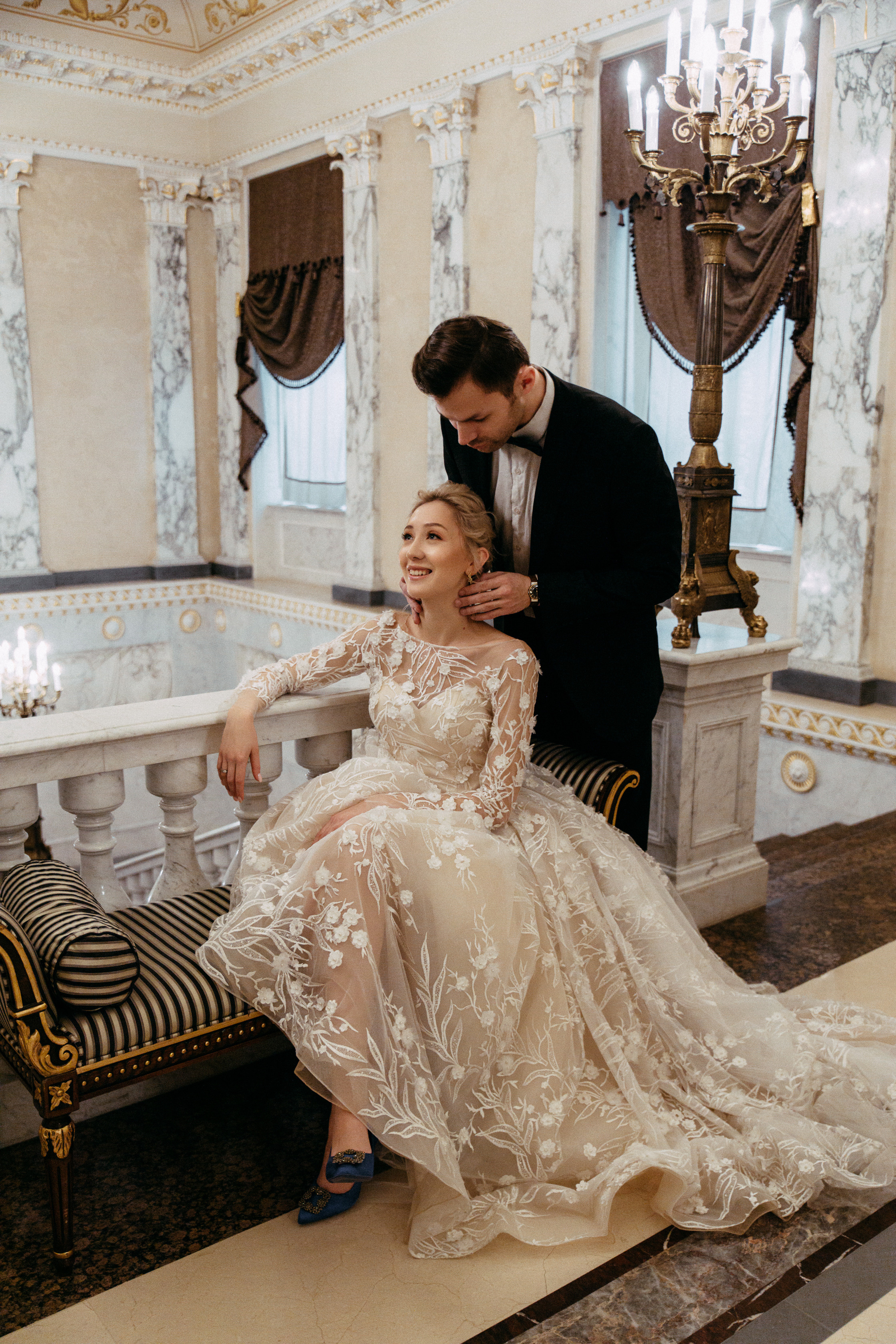 Свадебная фотосъёмка в отеле Four Seasons Lion. Свадебный фотограф и видеограф — Сергей и Дарья