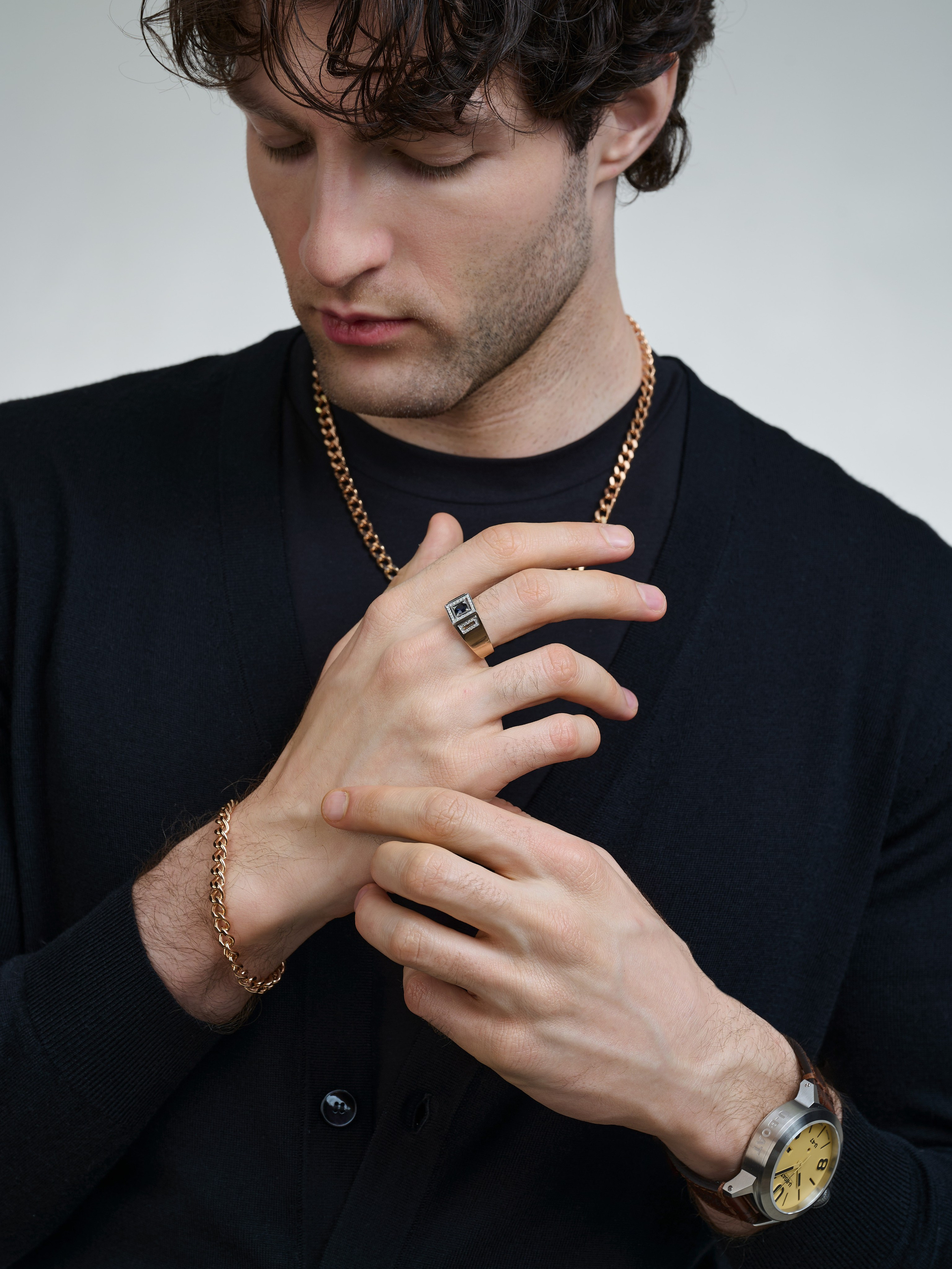 Каталог для бренда AllTime. Фотограф для брендов в Москве Ксения Чупрунова