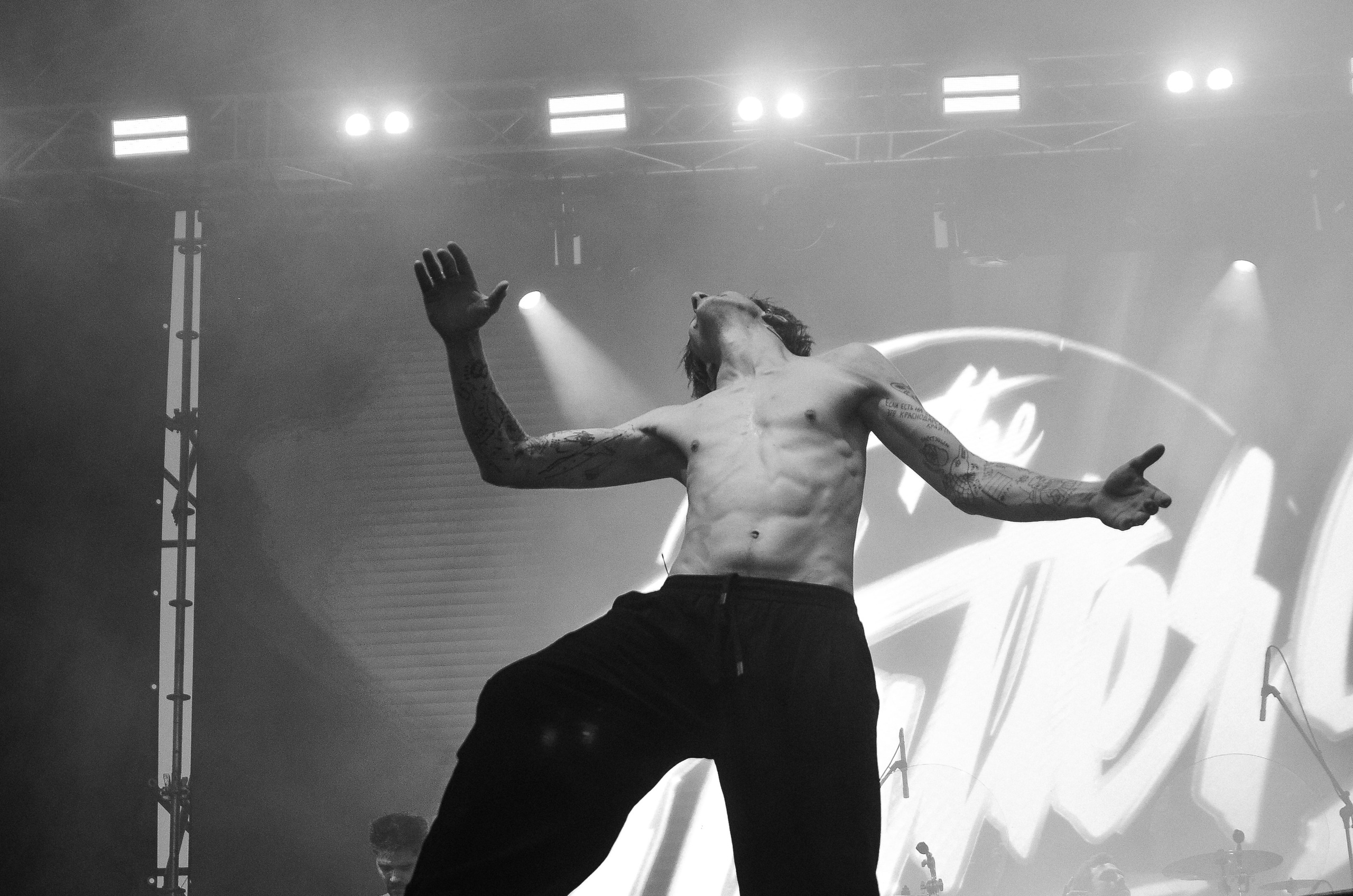 Концерт The Hatters на фестивале «Грань» в Барнауле. Денисова Аля — фотограф для парных съемок и индивидуальных историй в Барнауле