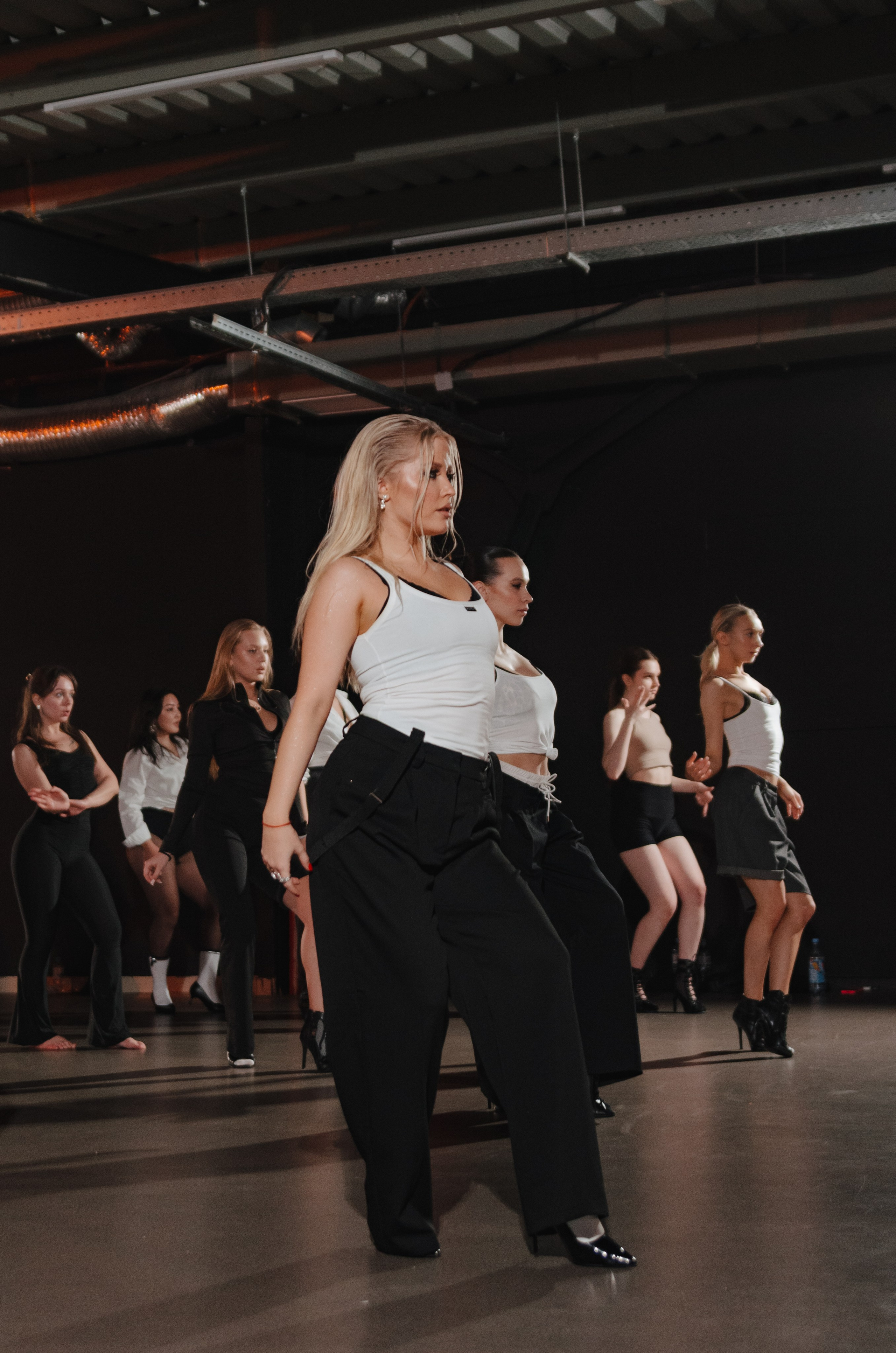 Birthday heels class Екатерины Ингачевой. Денисова Аля — фотограф для парных съемок и индивидуальных историй в Барнауле