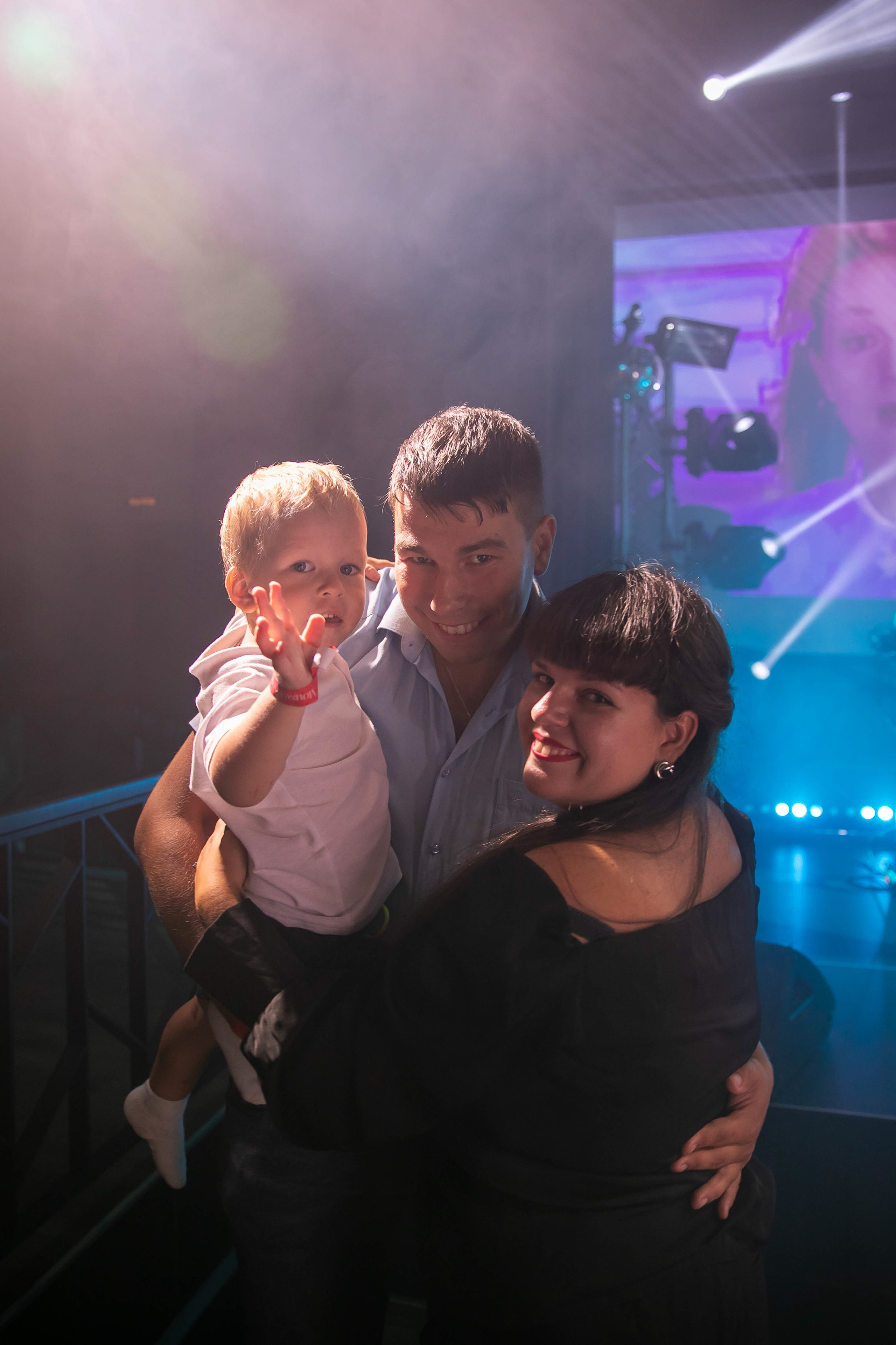 Отпетые мошенники в Mouse House. NesterovaMaria.ru