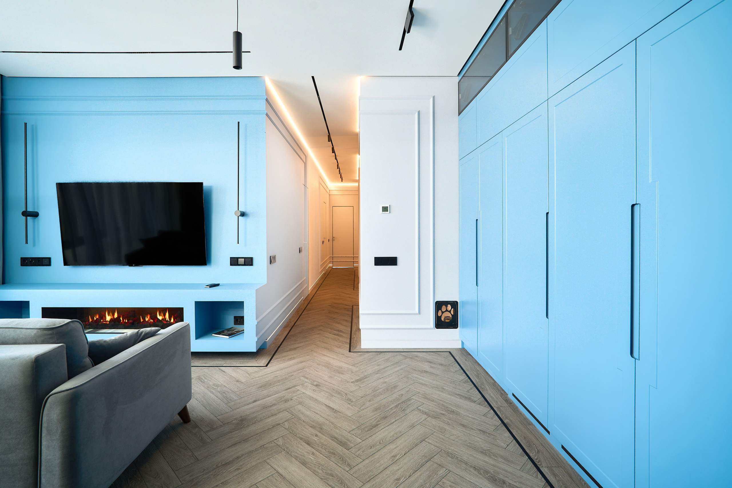 Фотосъёмка и видео тур квартиры с ярким дизайном и видом на Москва-Сити | vhaus. Видеопродакшн недвижимости и архитектуры | Студия VHAUS