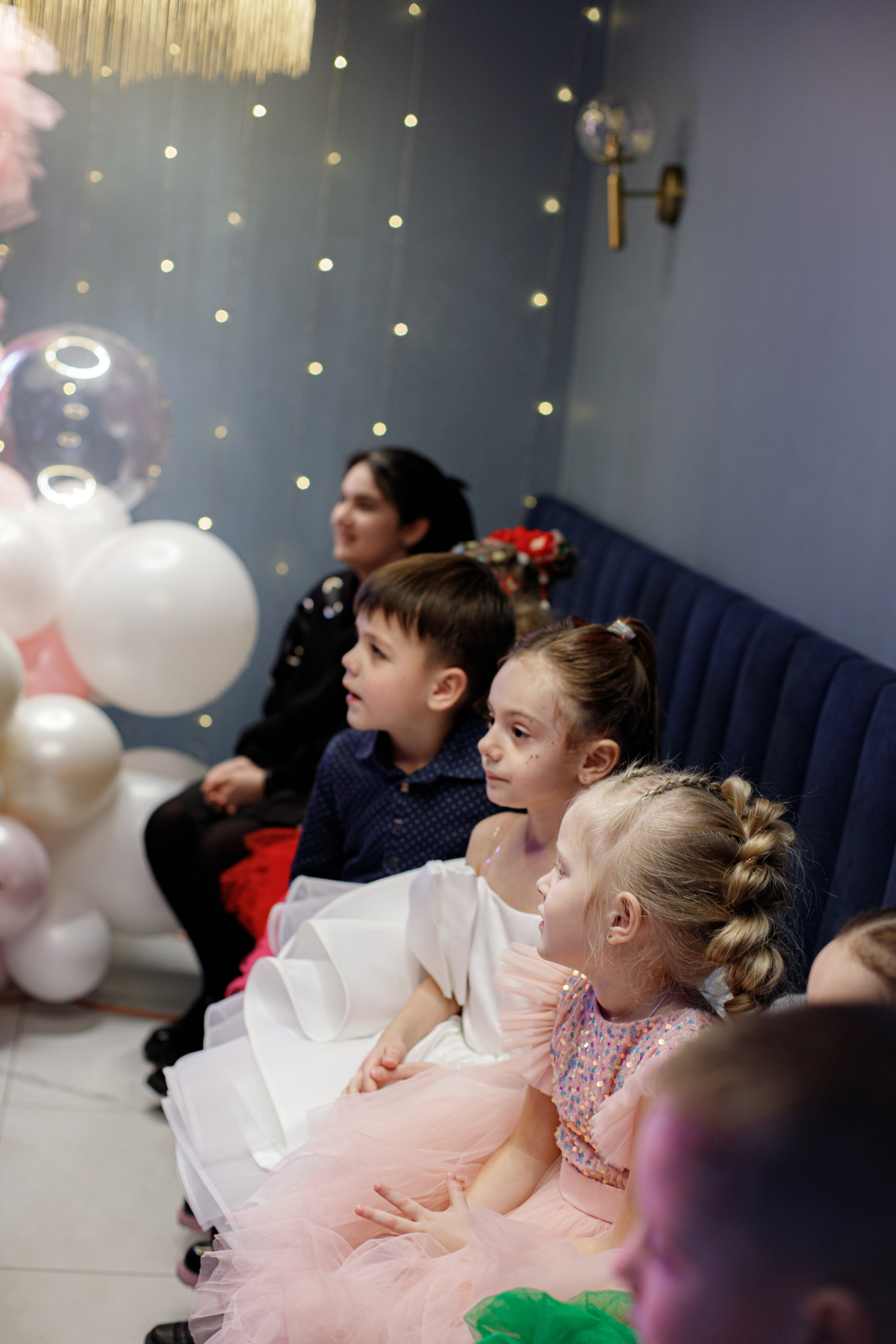 ASIA'S BIRTHDAY PARTY. Photokarish