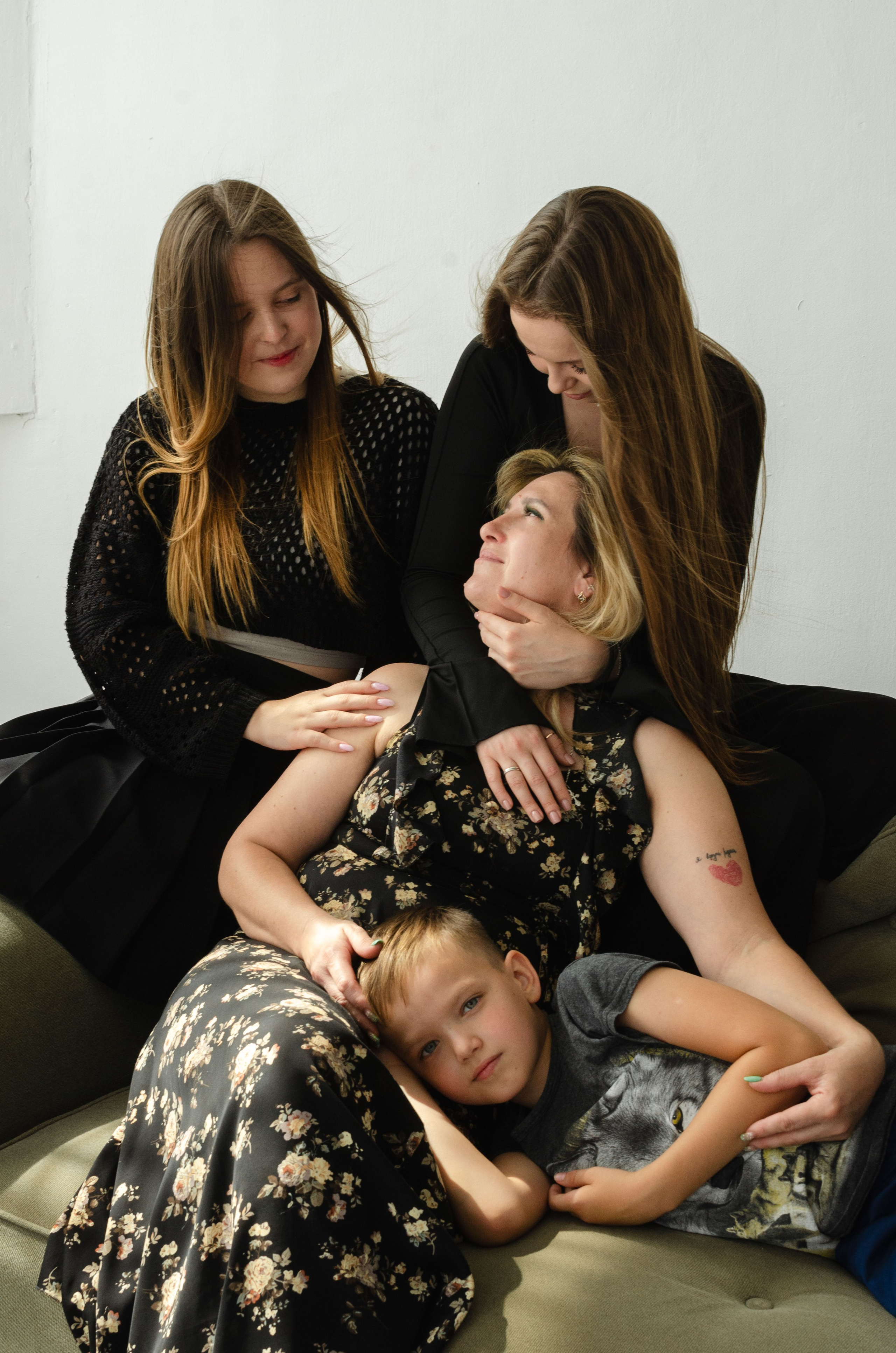 Лера & Саша & Артем & Юлия. Женский и предметный фотограф в Уфе Анастасия Настоечка