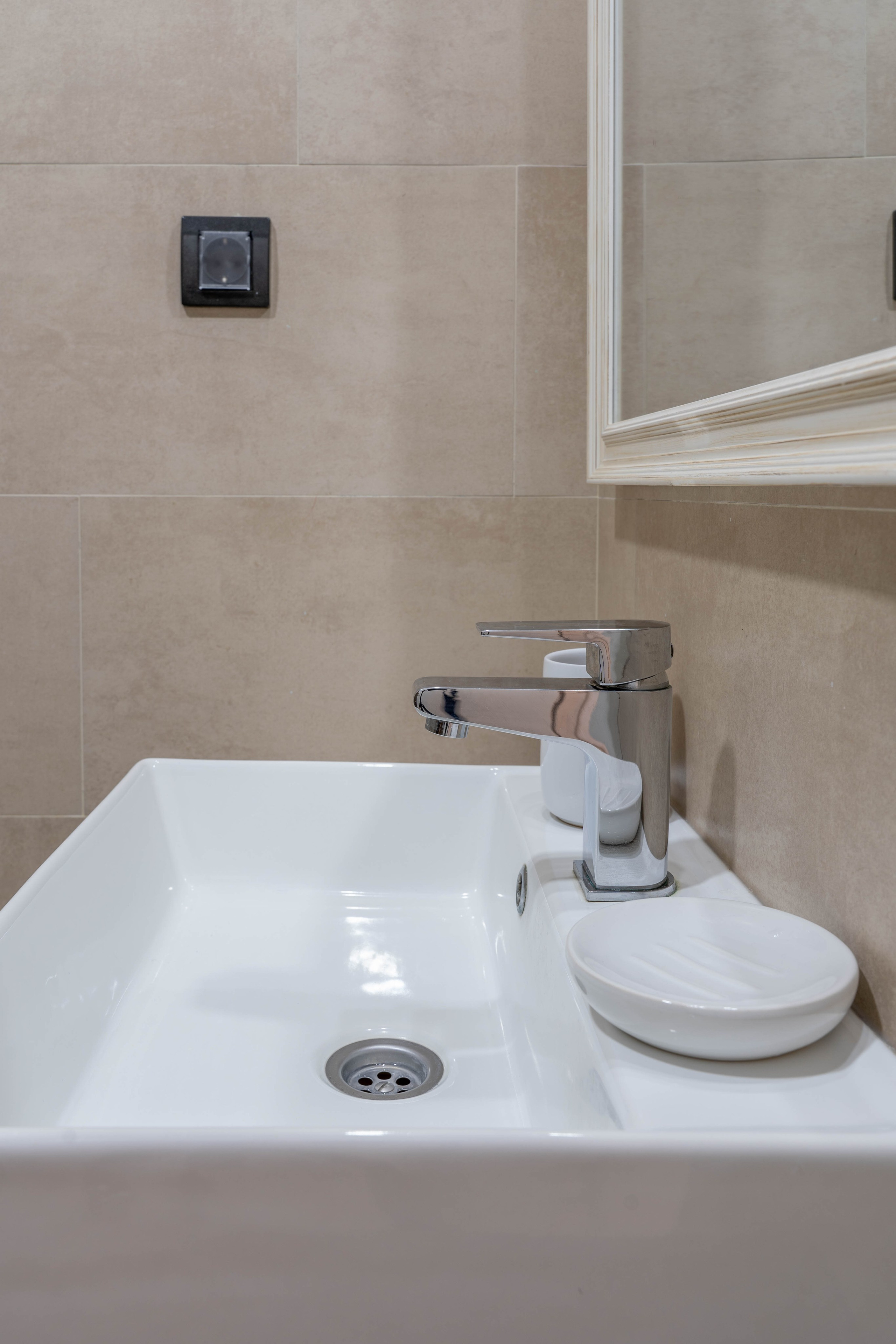 Madre interiors. Photographer Liana Sudets Serbia Kopaonik Brzece Brus