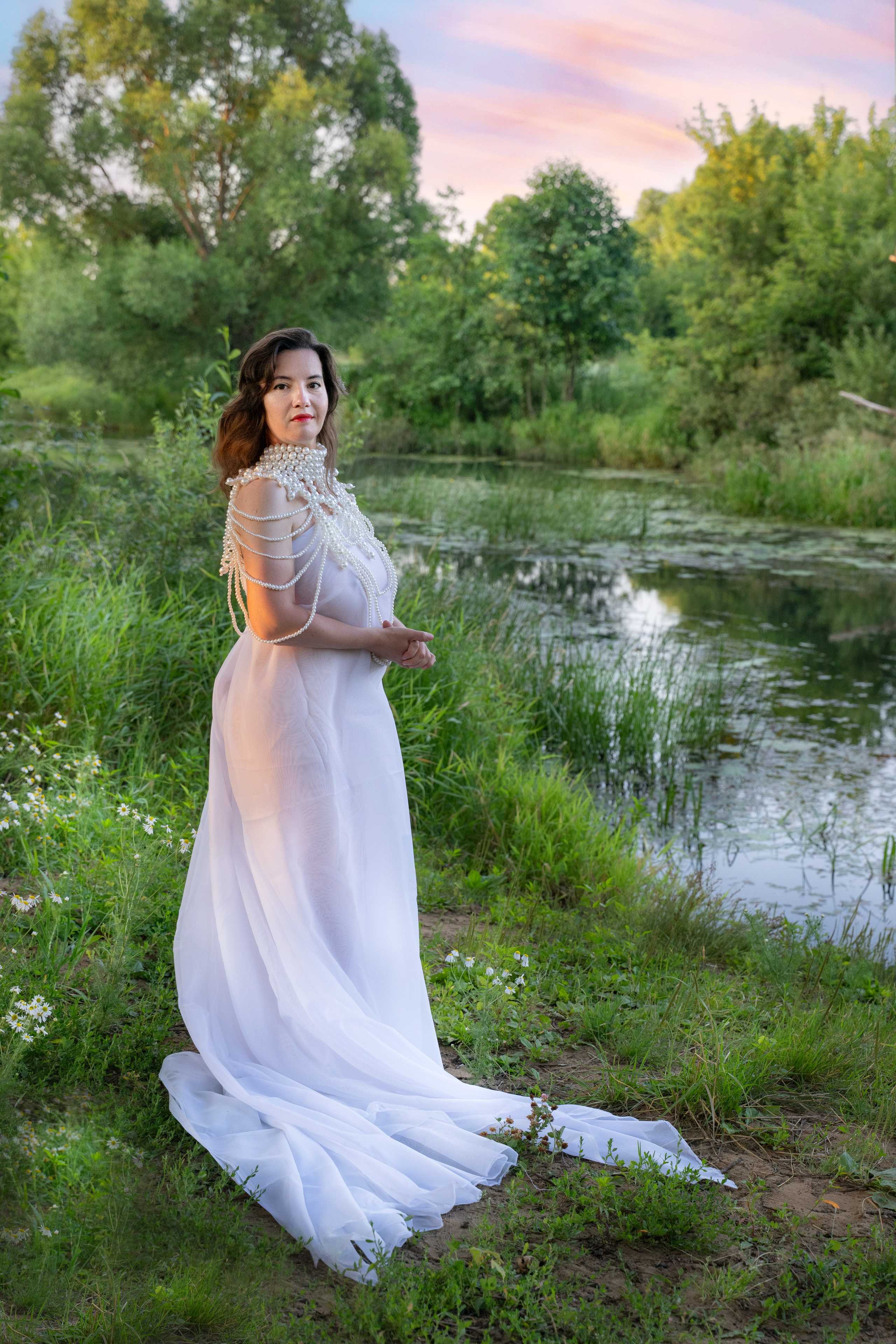 Платье, бусы и вода...... Главная